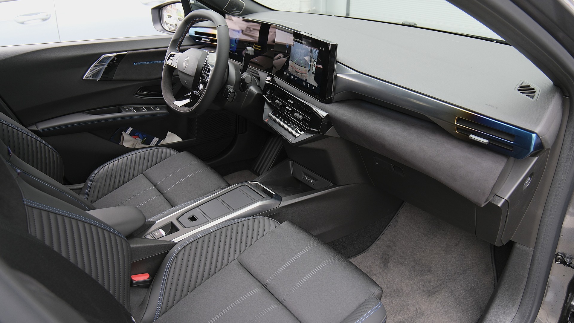 RENAULT Clio 1.8 E-Tech Esprit Alpine full hybrid " Vollausstattung "-image-13