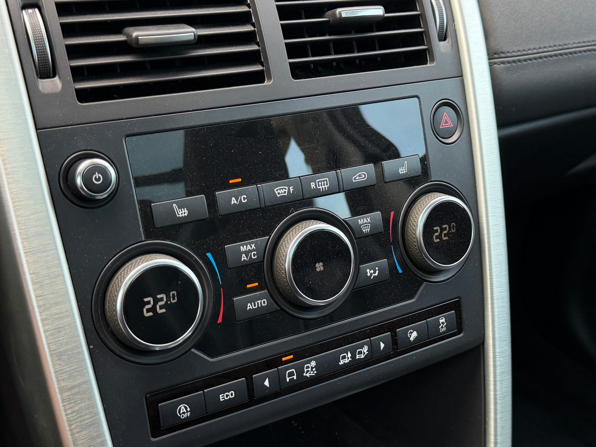 LAND ROVER Discovery Sport 2.0 Si4 HSE-image-13
