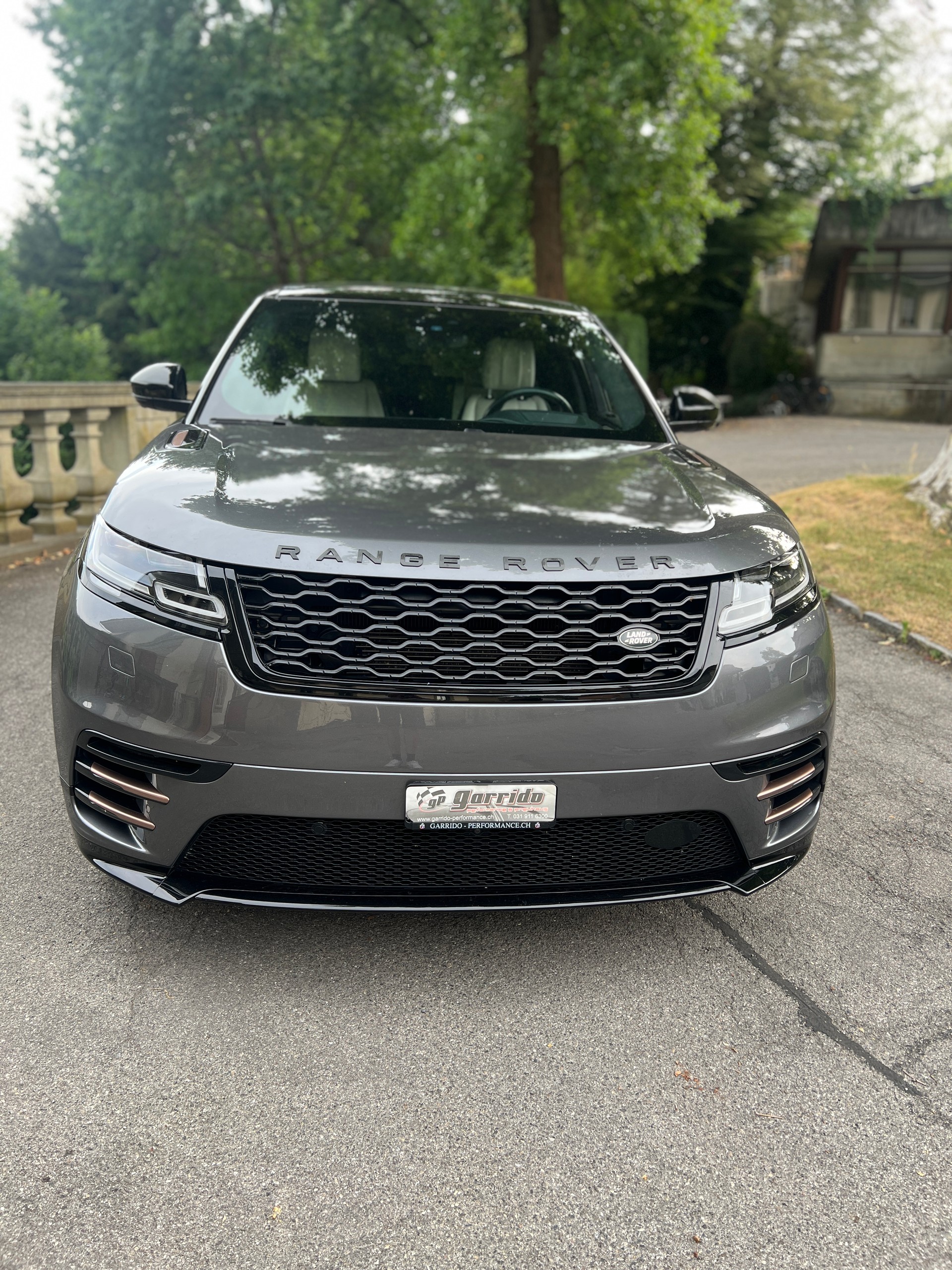 LAND ROVER Range Rover Velar D 300 First Edition Automatic-image-2