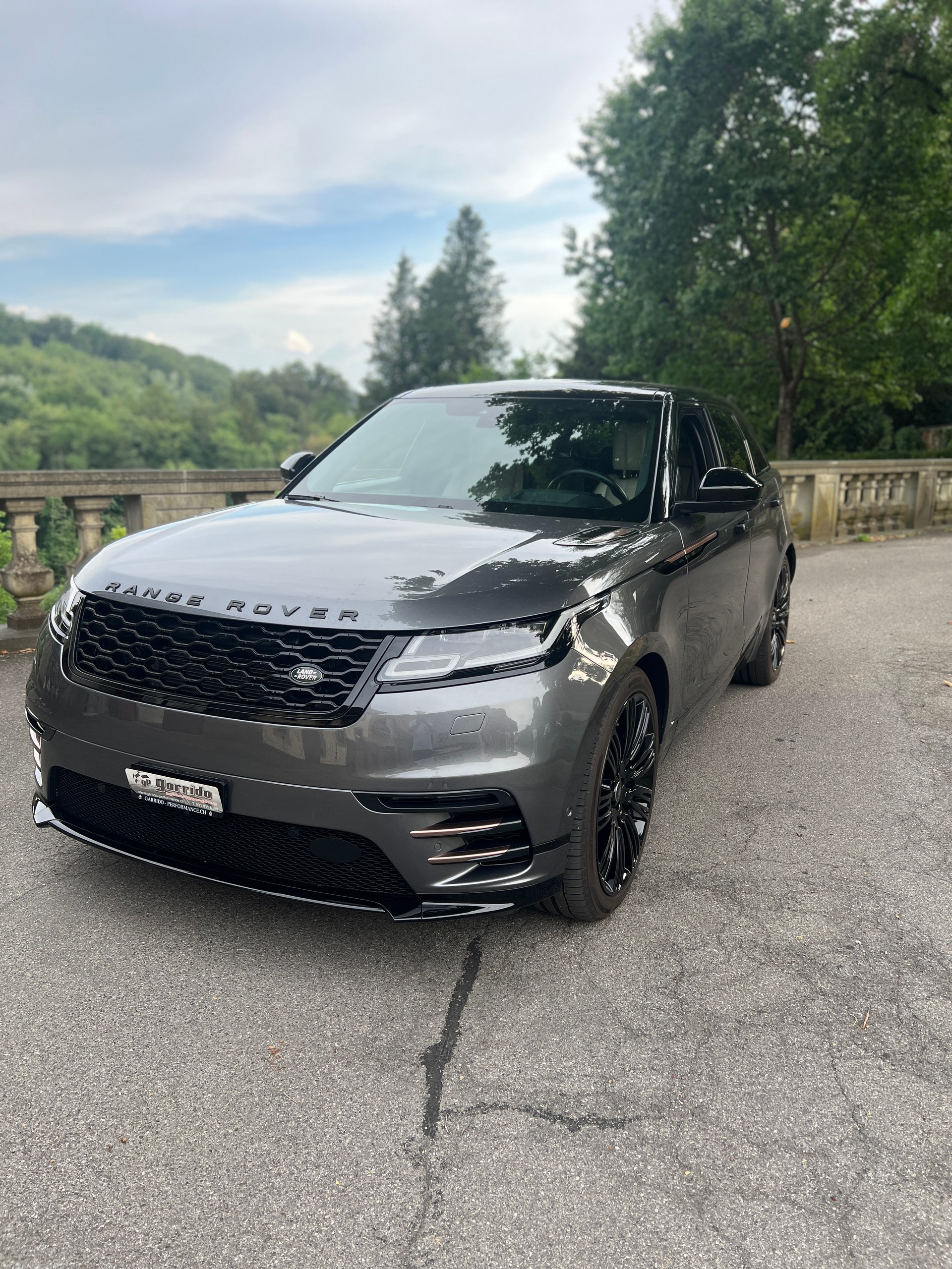 LAND ROVER Range Rover Velar D 300 First Edition Automatic-image-1