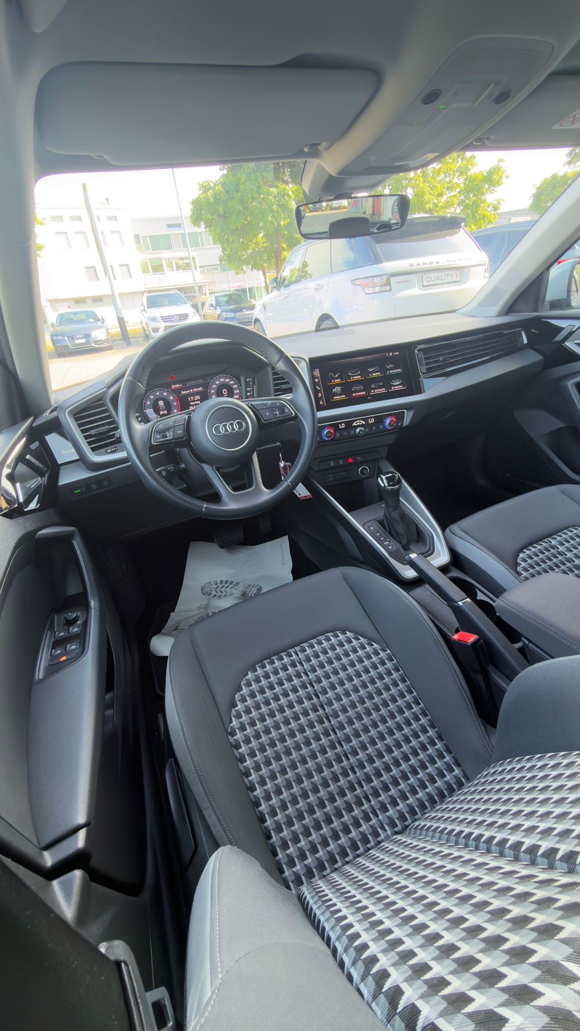 AUDI A1 City Carver 30 TFSI S-tronic-image-11