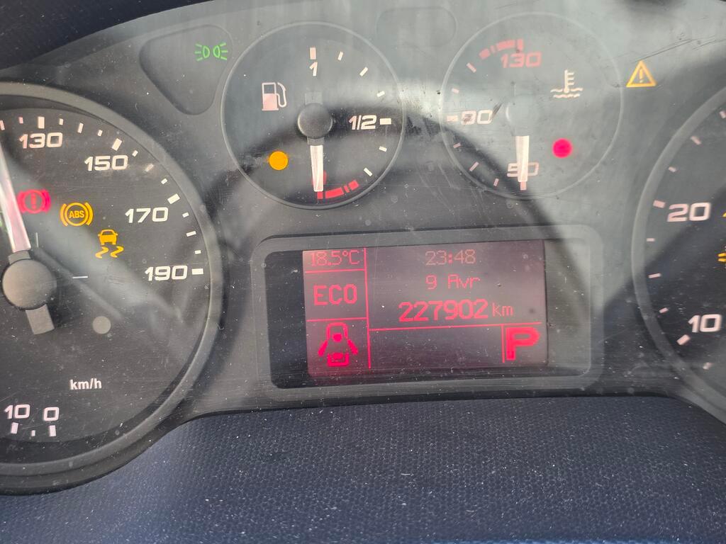 IVECO 35 S 14 A8 SV-image-11
