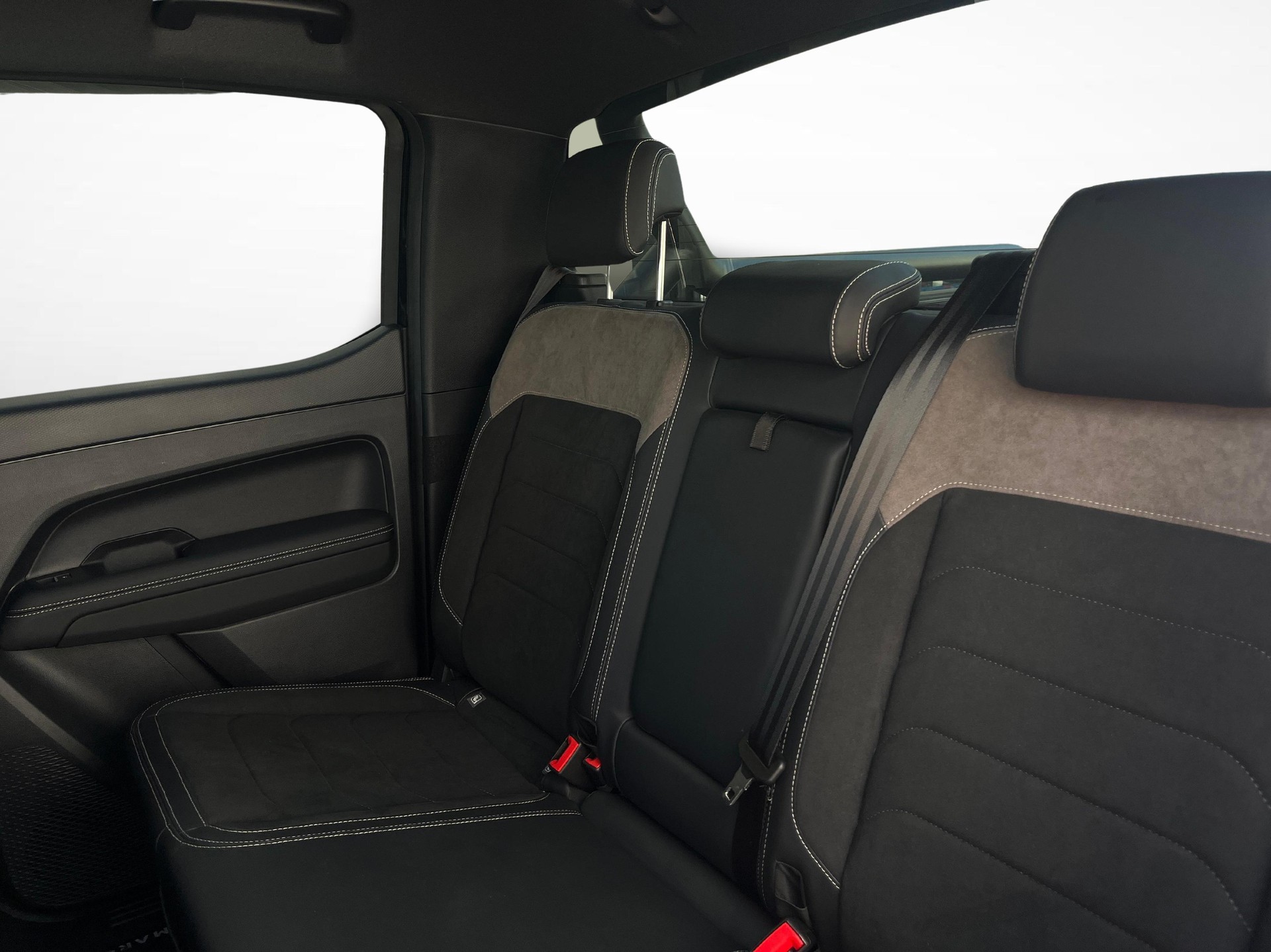 VW Amarok DKab. Pick-up 3.0 TDI 240 Style Winter 1 4m-image-10