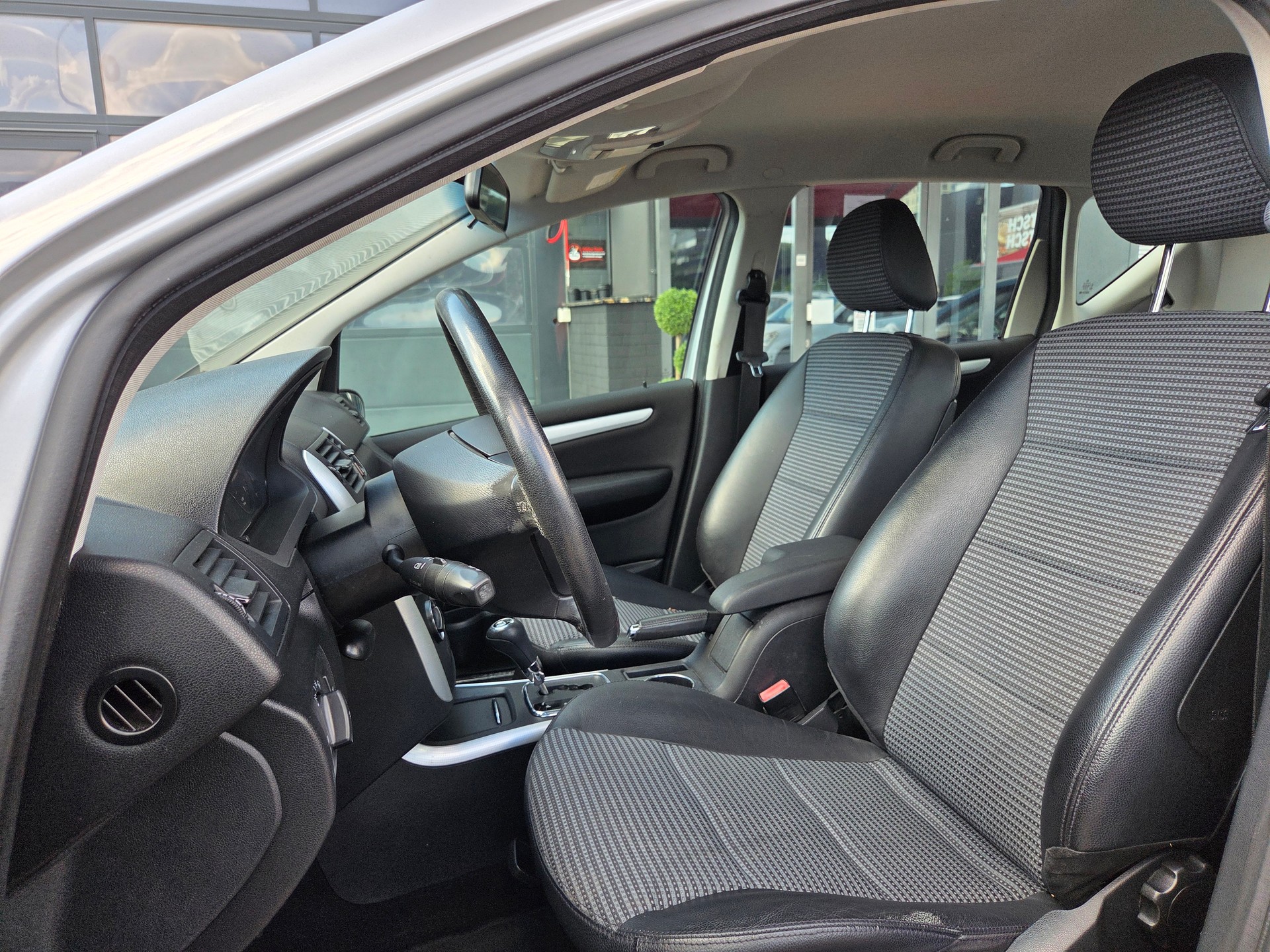 MERCEDES-BENZ A 200 Avantgarde Automat-image-12