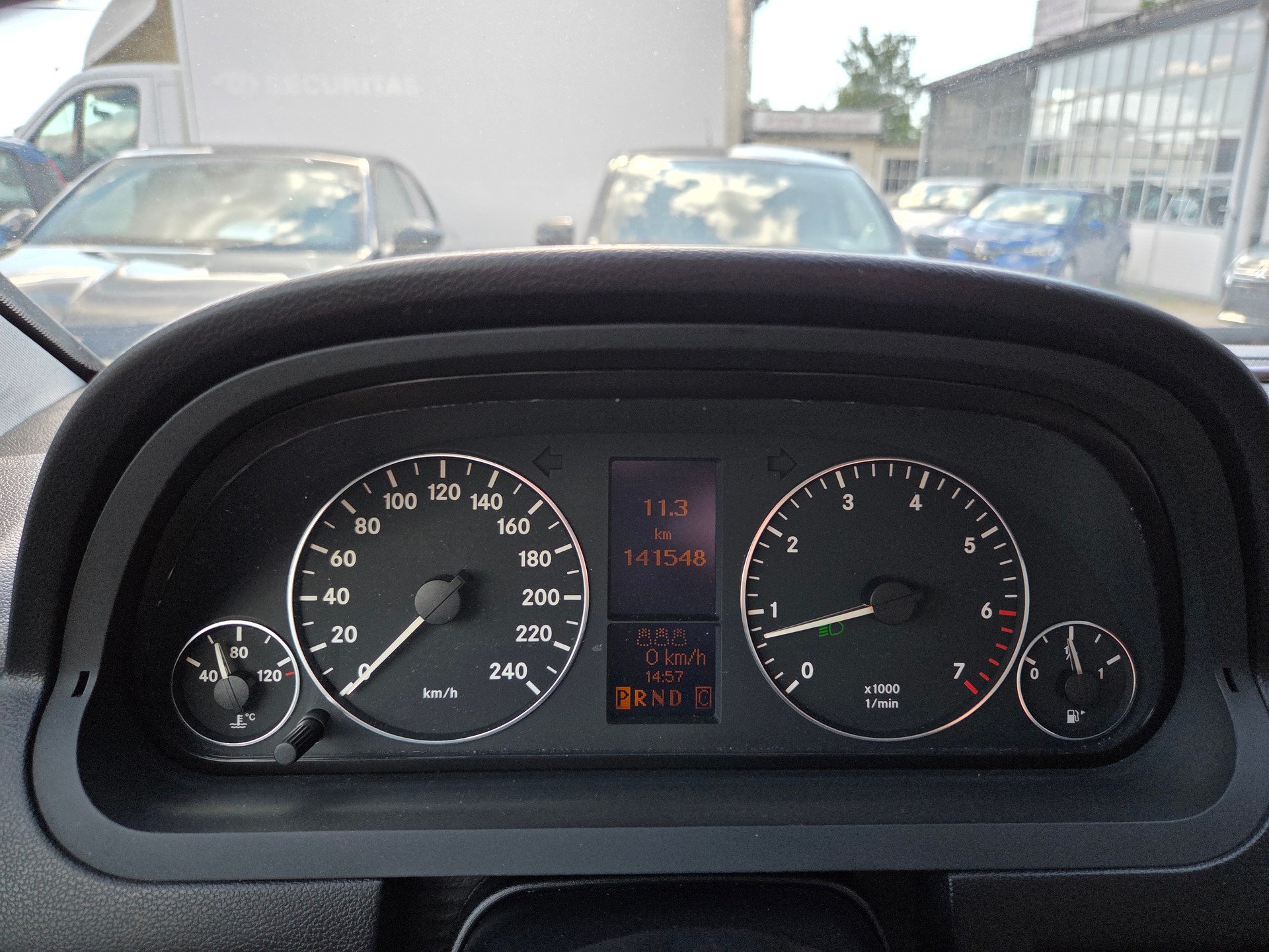 MERCEDES-BENZ A 200 Avantgarde Automat-image-15