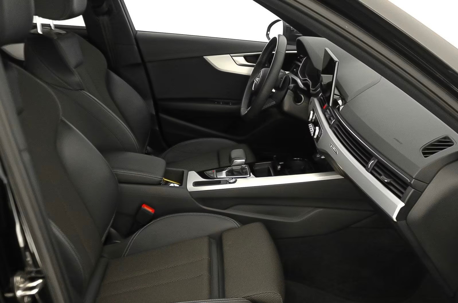 AUDI A4 Avant 40 TFSI S line S-tronic quattro-image-5