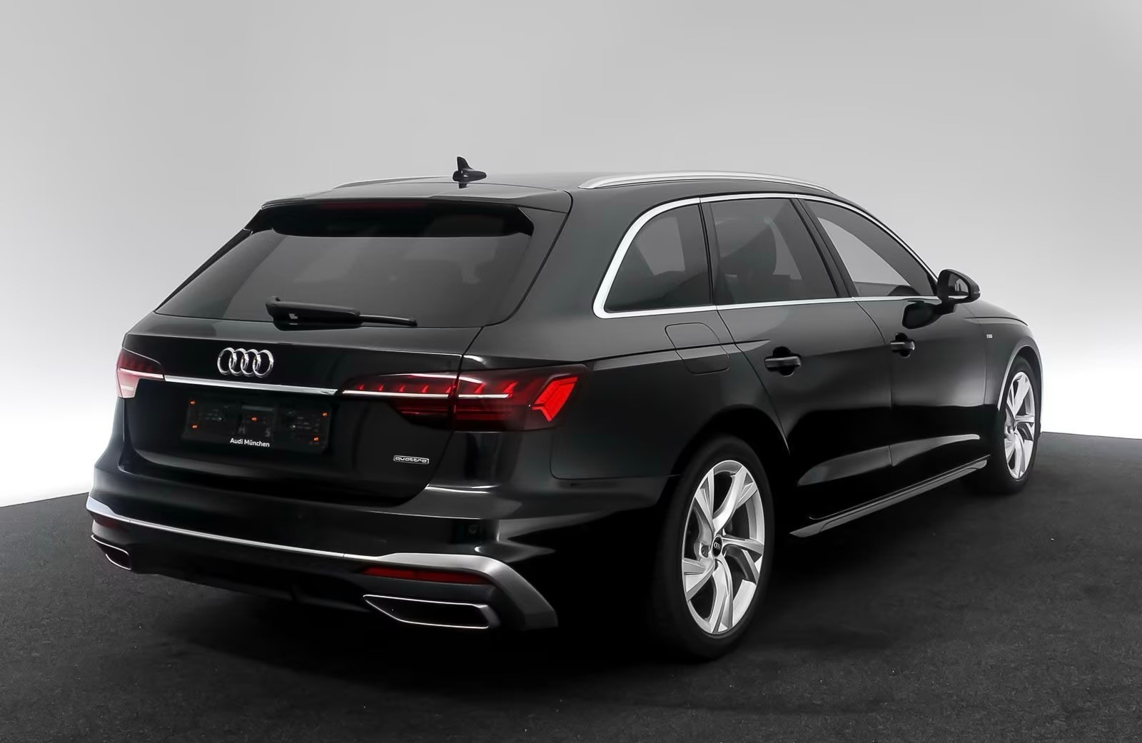 AUDI A4 Avant 40 TFSI S line S-tronic quattro-image-3