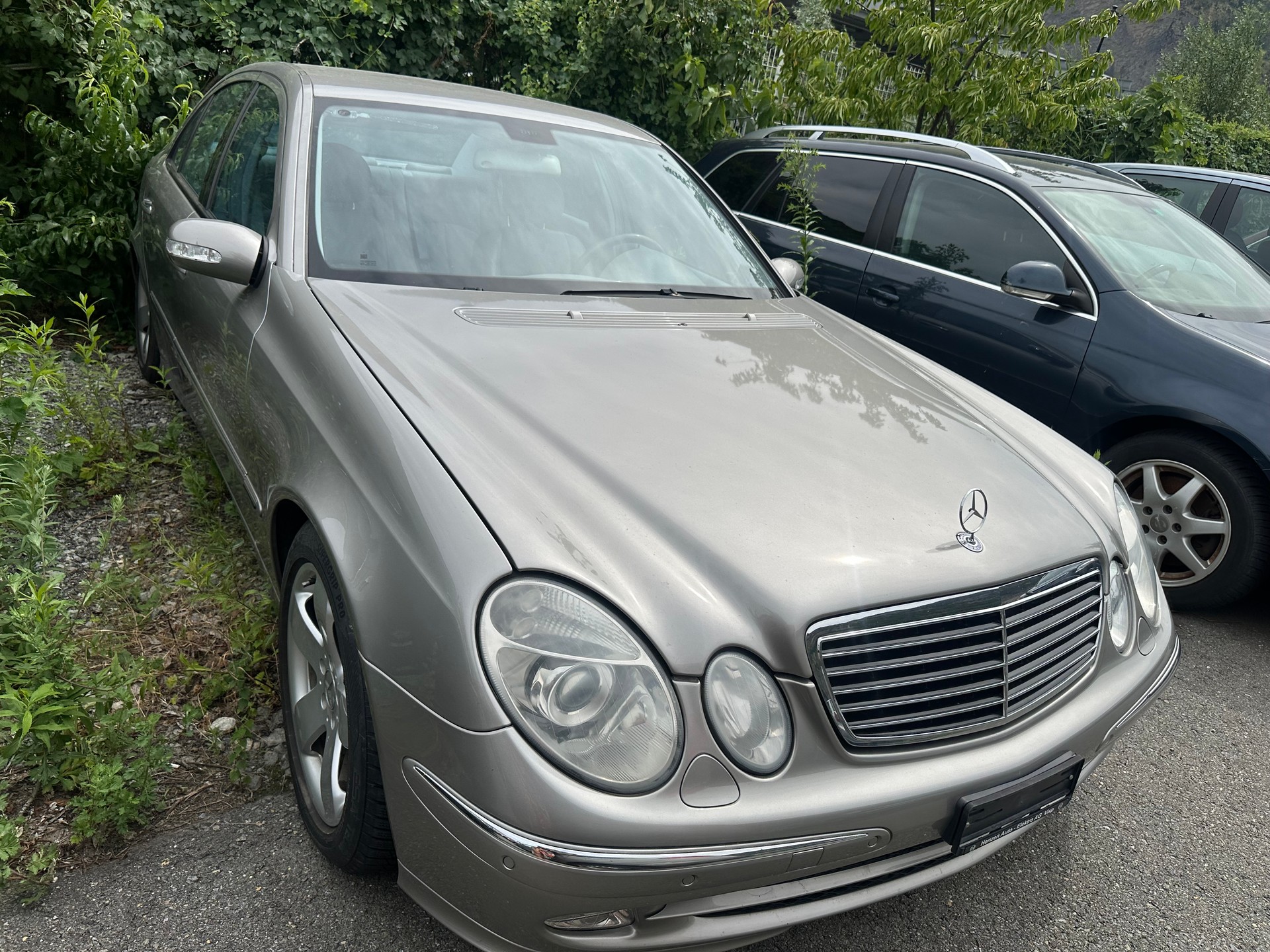 MERCEDES-BENZ E 500 Avantgarde 4Matic Automatic-image-3