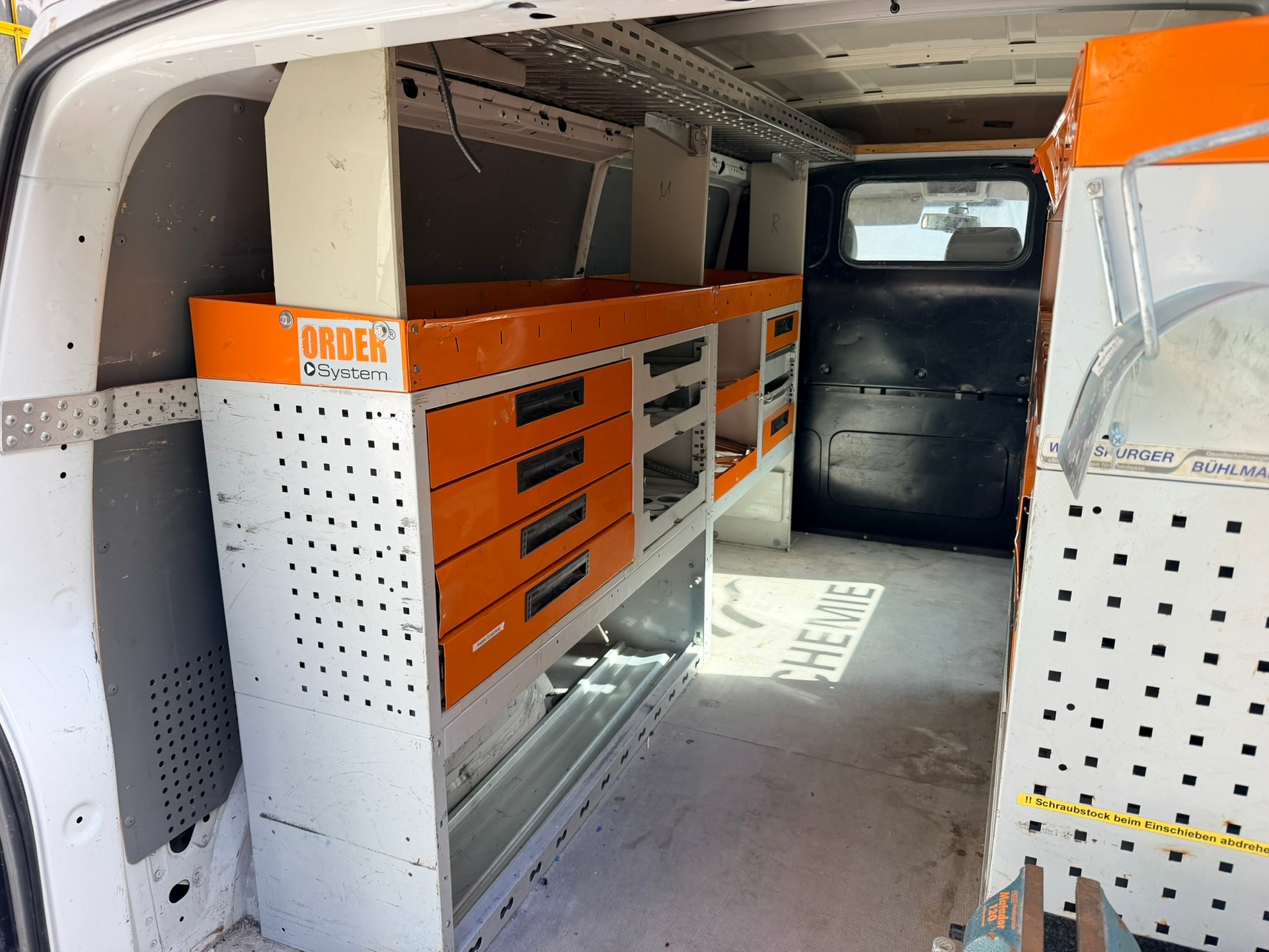 VW T5 2.0 TDI-image-11
