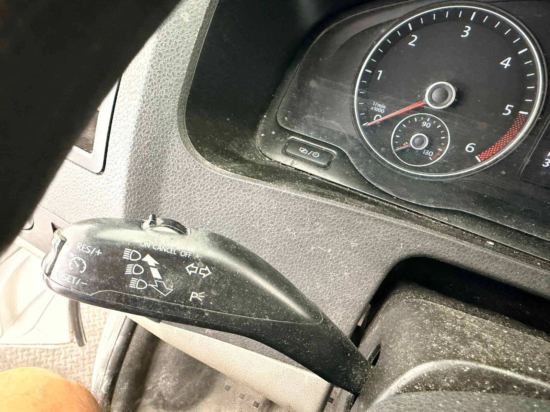 VW T5 2.0 TDI-image-7