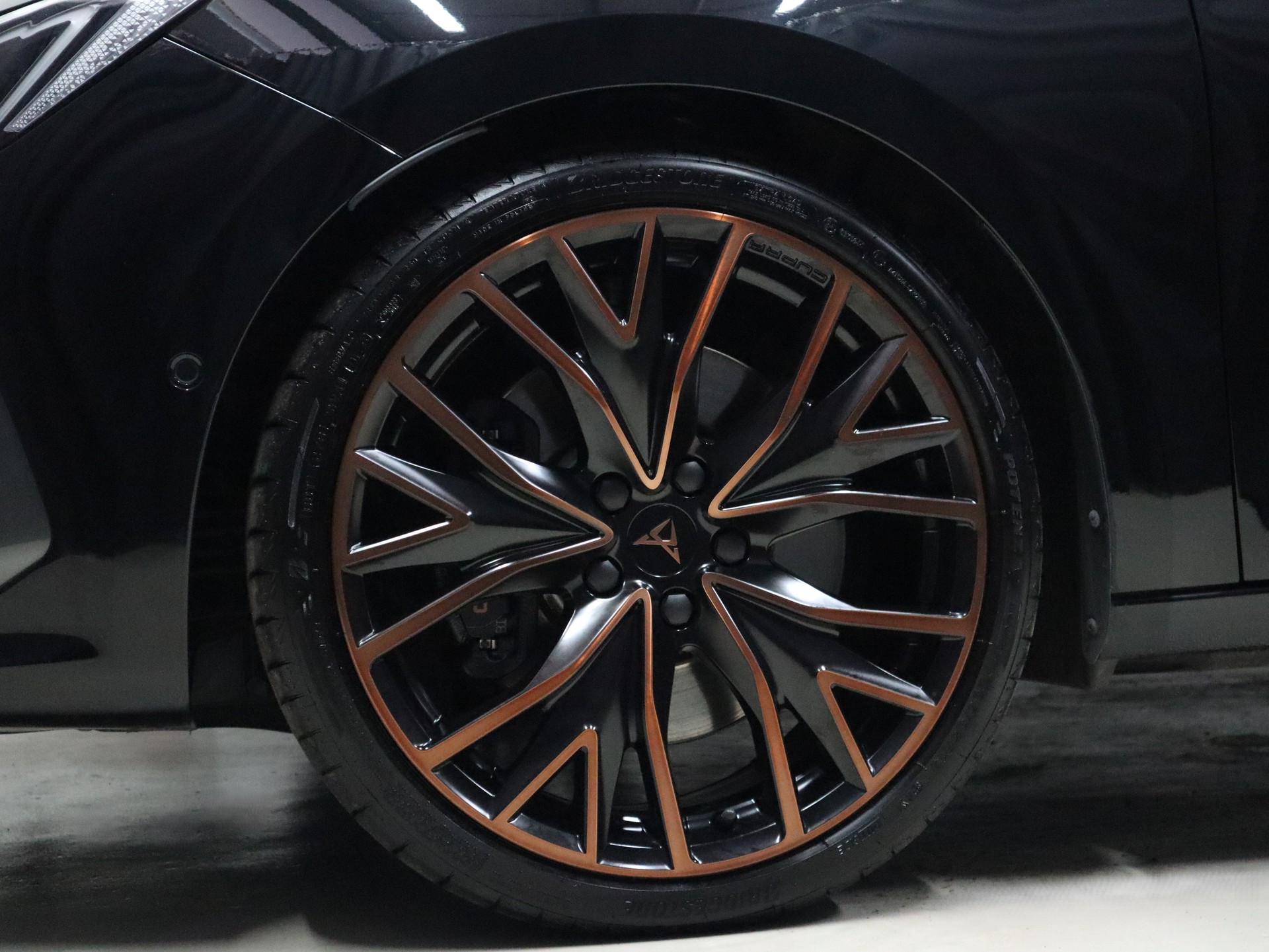 CUPRA LEON ST 2.0 TSI VZ DSG 4Drive - Panorama - Navi - Leder - Sportsitze - Kamera - 310 PS-image-7
