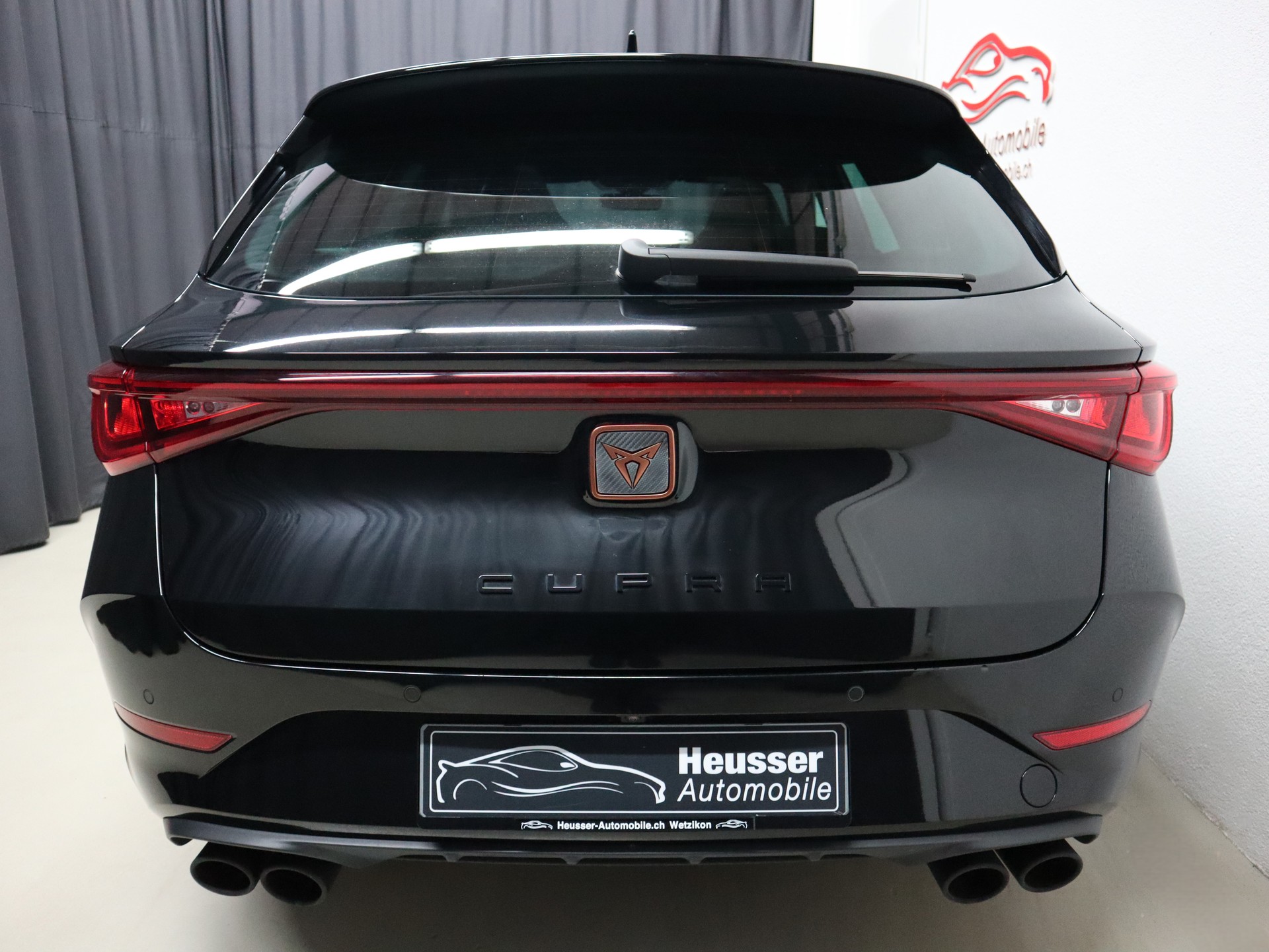 CUPRA LEON ST 2.0 TSI VZ DSG 4Drive - Panorama - Navi - Leder - Sportsitze - Kamera - 310 PS-image-5