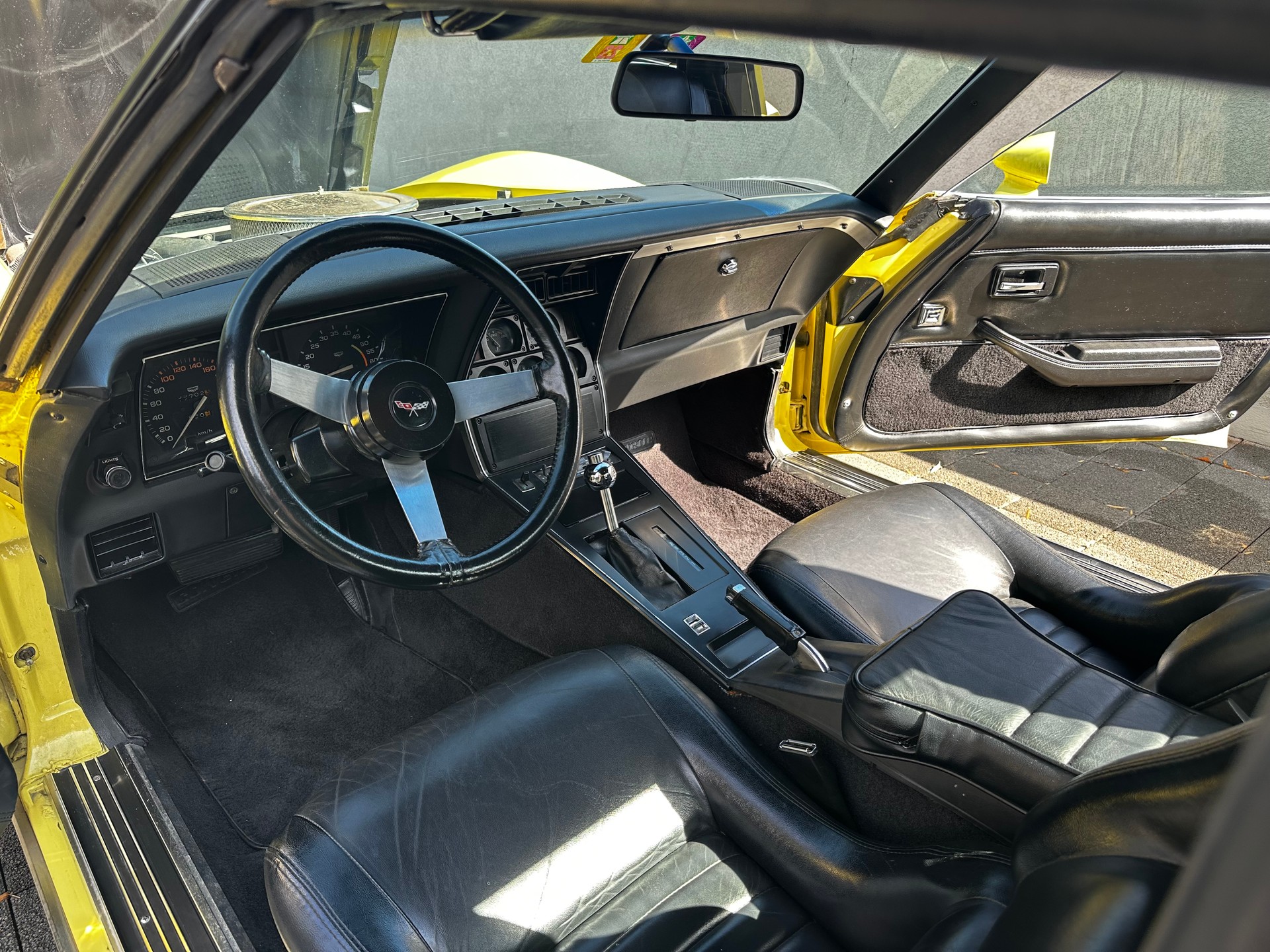 CHEVROLET CORVETTE-image-19