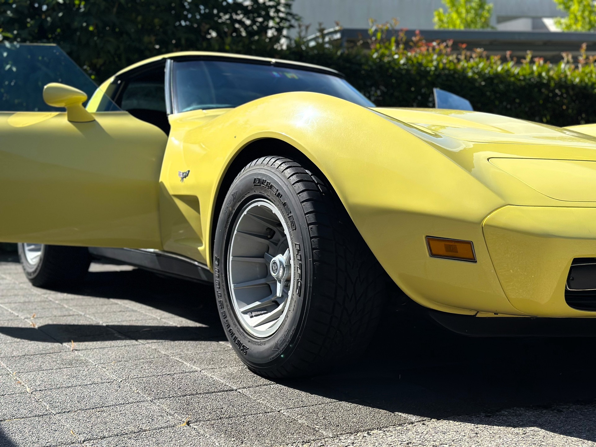 CHEVROLET CORVETTE-image-1