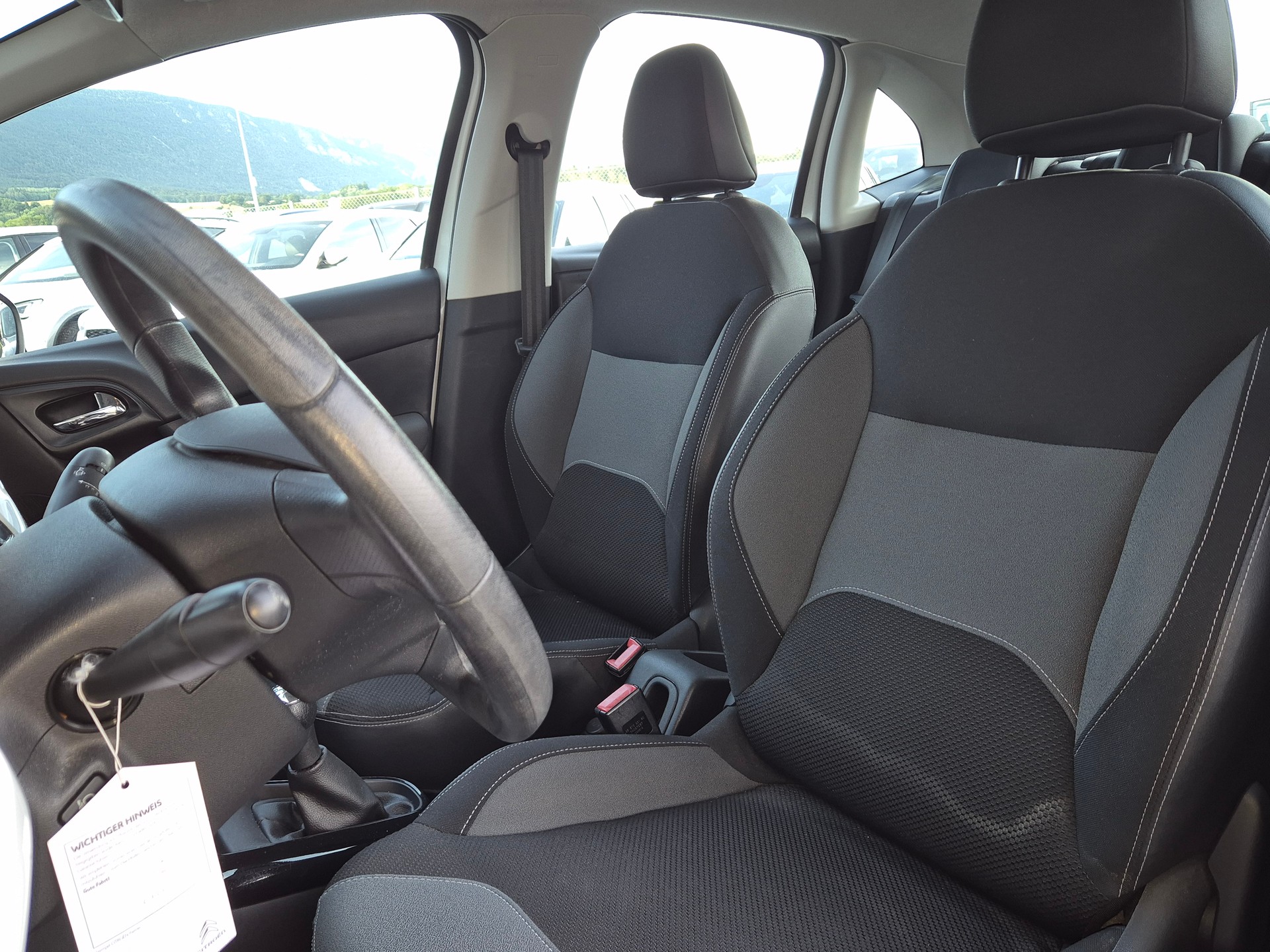 CITROEN C3 1.4i Tonic-image-12