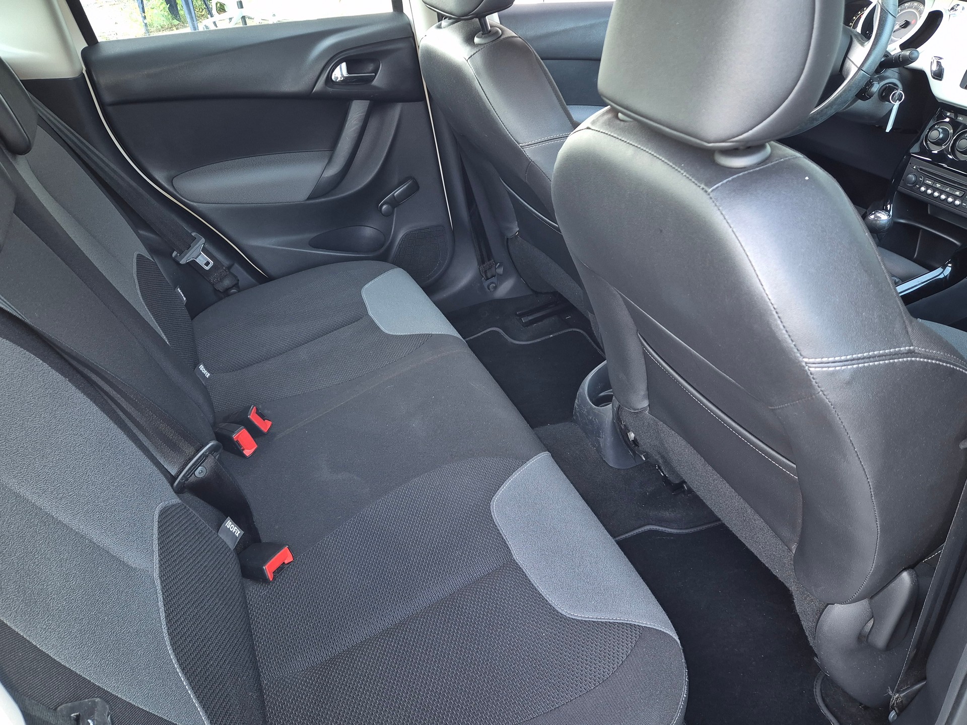 CITROEN C3 1.4i Tonic-image-15