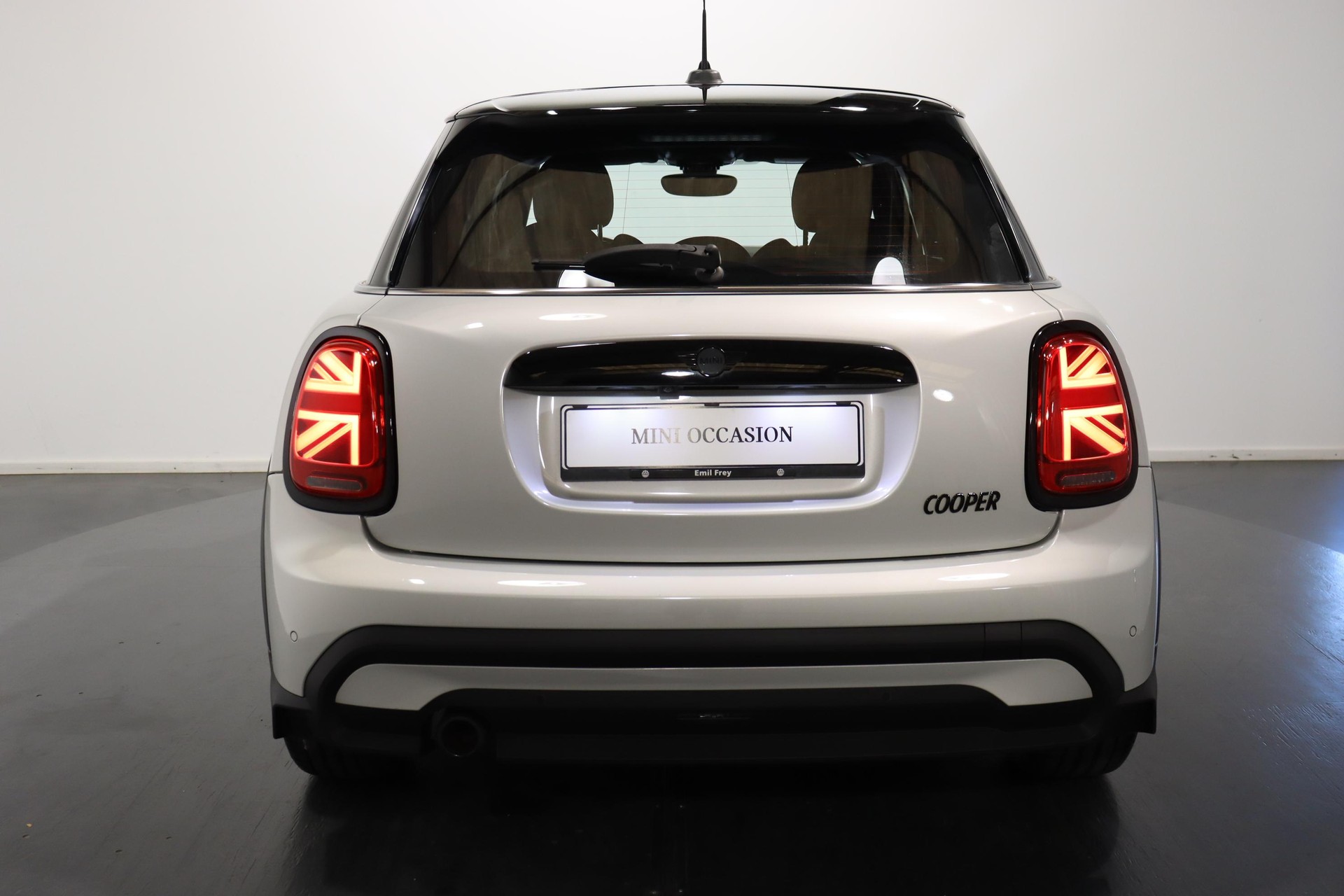 MINI F55 1.5i Cooper-showroom-element-3