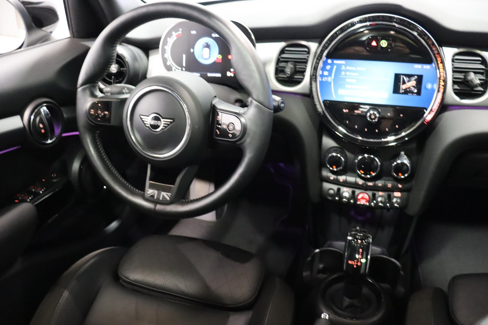 MINI F55 1.5i Cooper-image-8