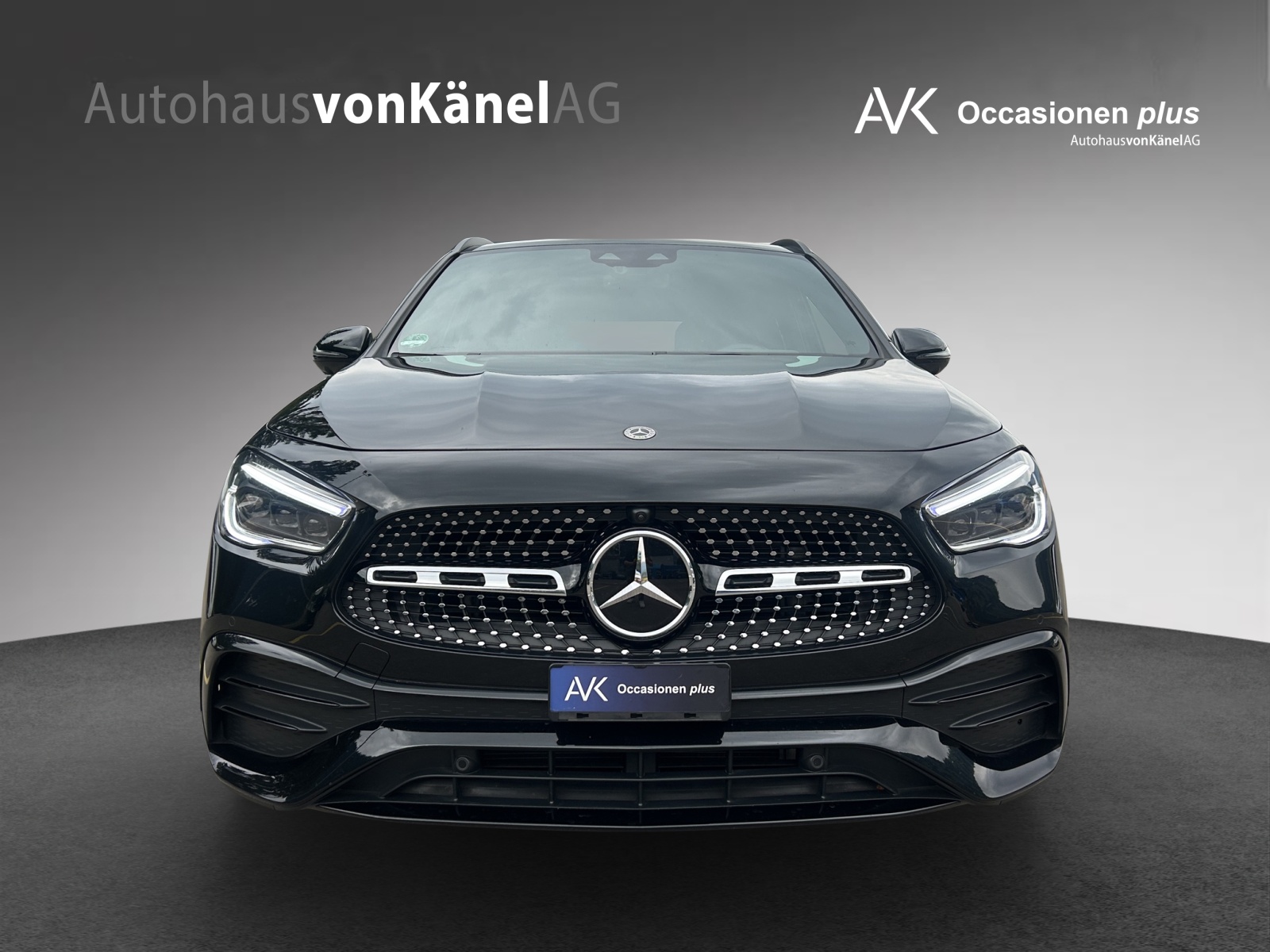 MERCEDES-BENZ GLA 200 AMG Line 7G-DCT-image-3