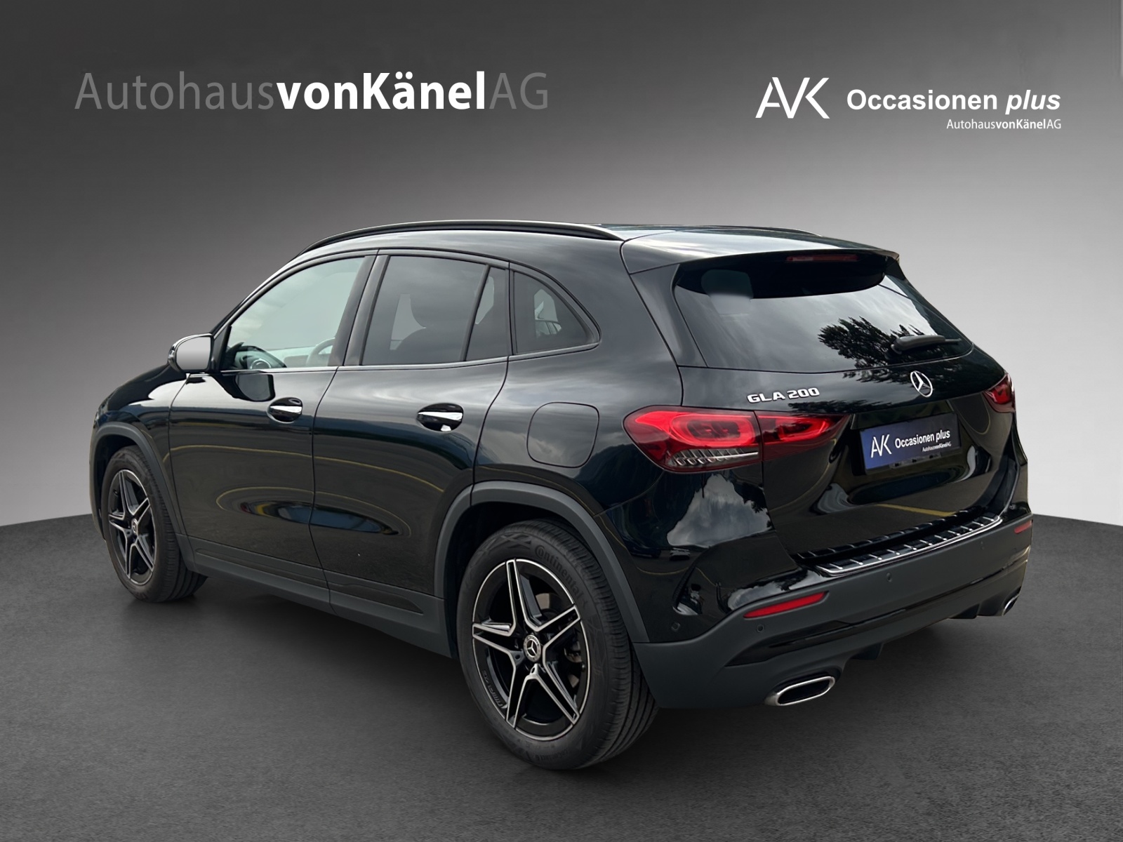 MERCEDES-BENZ GLA 200 AMG Line 7G-DCT-image-2