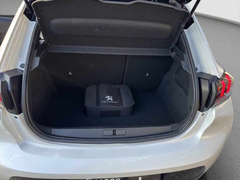 PEUGEOT 208-image-12