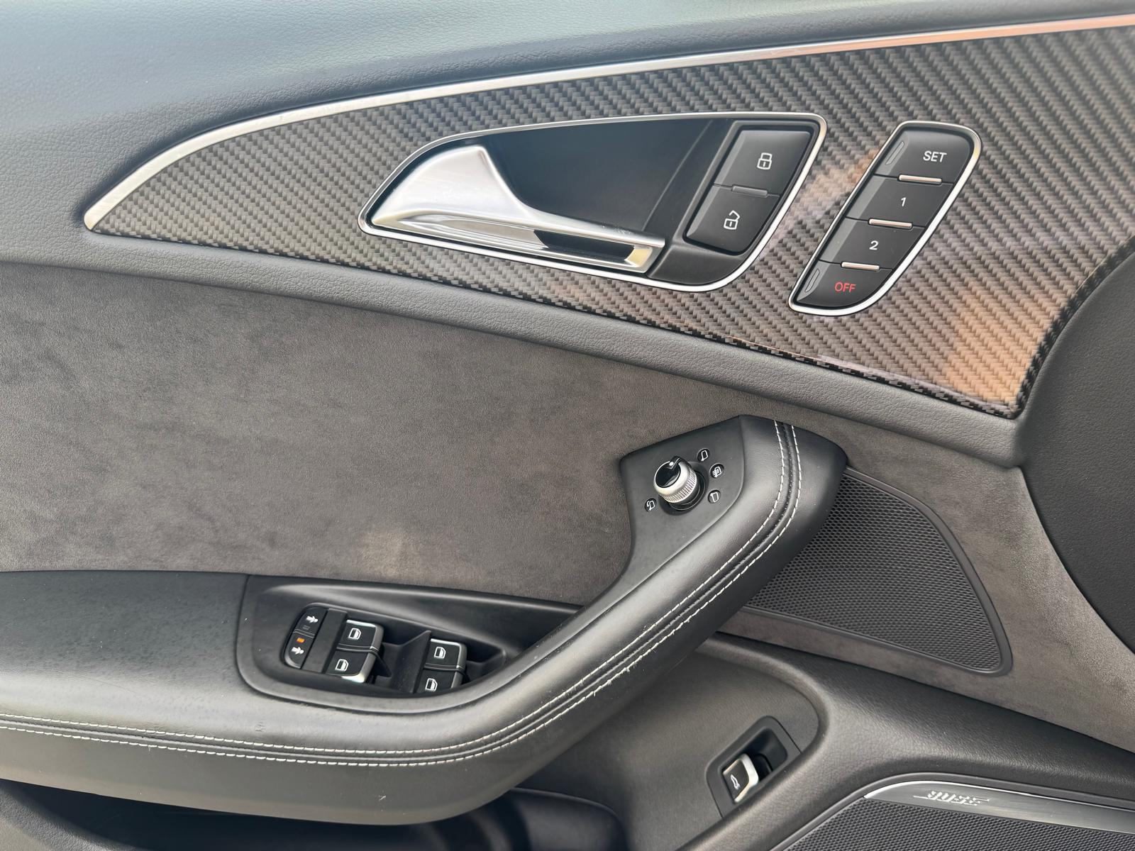 AUDI RS6 Avant 4.0 TFSI V8 performance quattro-image-8