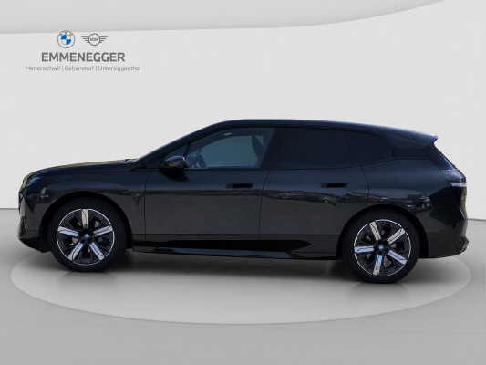 BMW iX xDrive50-showroom-element-1