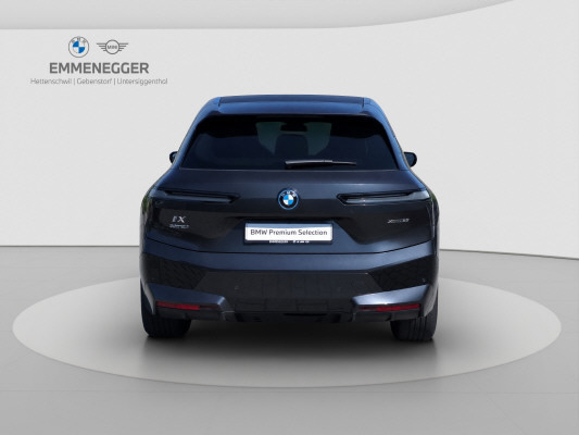BMW iX xDrive50-image-6