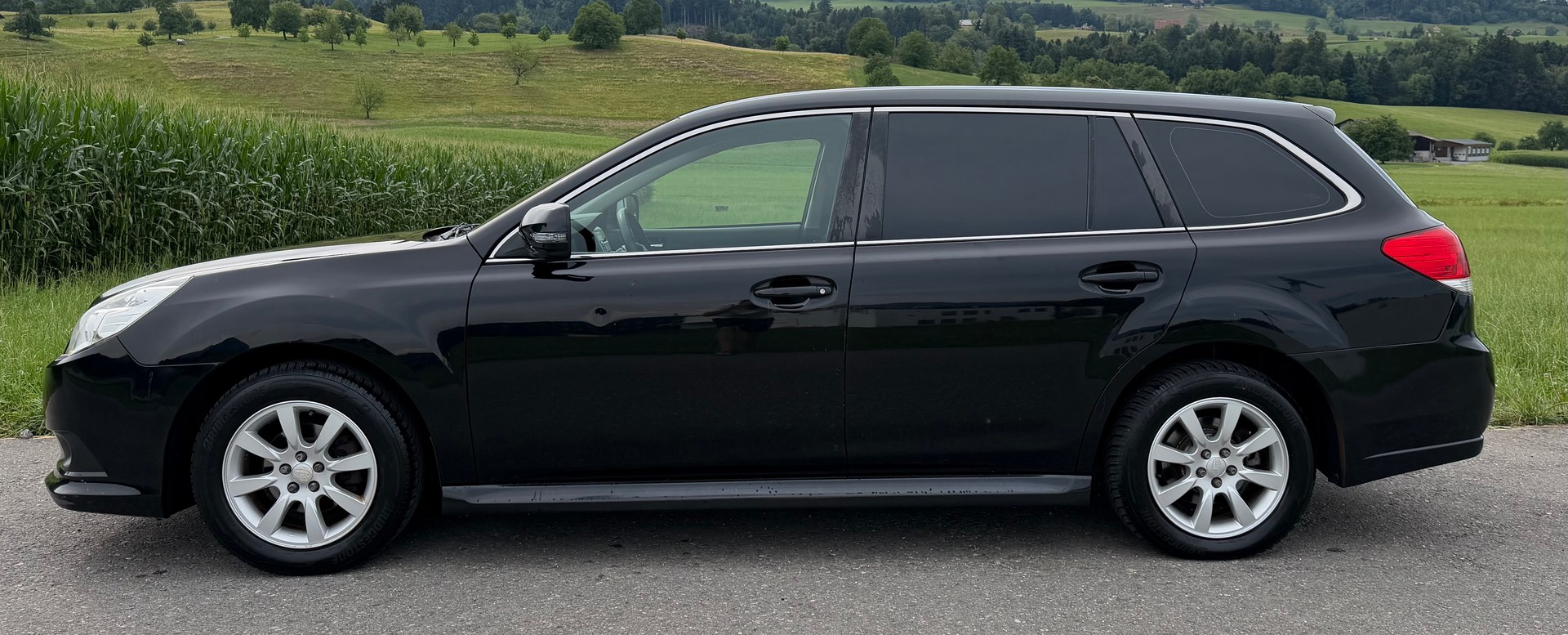 SUBARU Legacy 2.0i Limited AWD-image-2