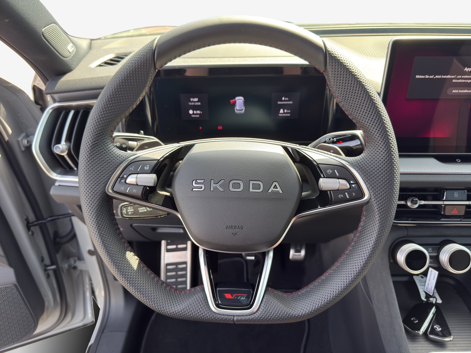 SKODA Kodiaq RS-image-9