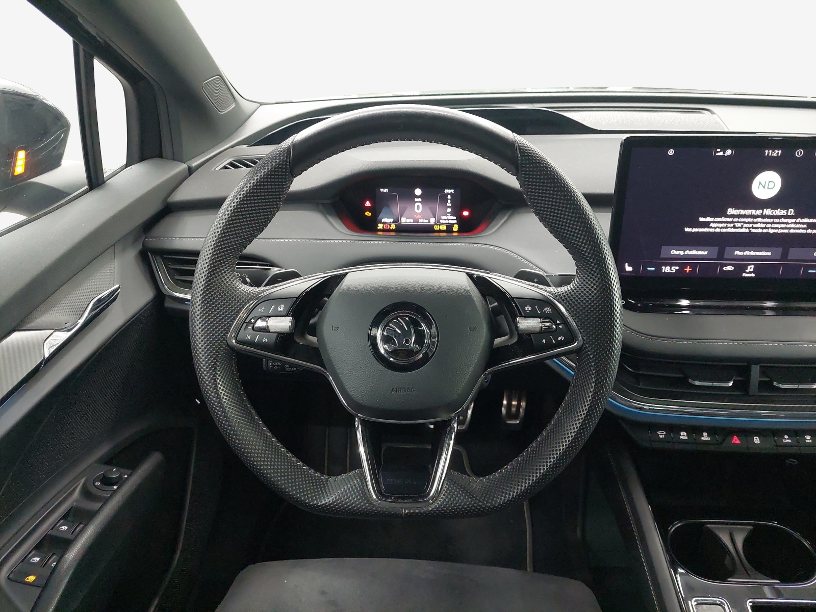 SKODA Enyaq iV 80x SportLine-image-9
