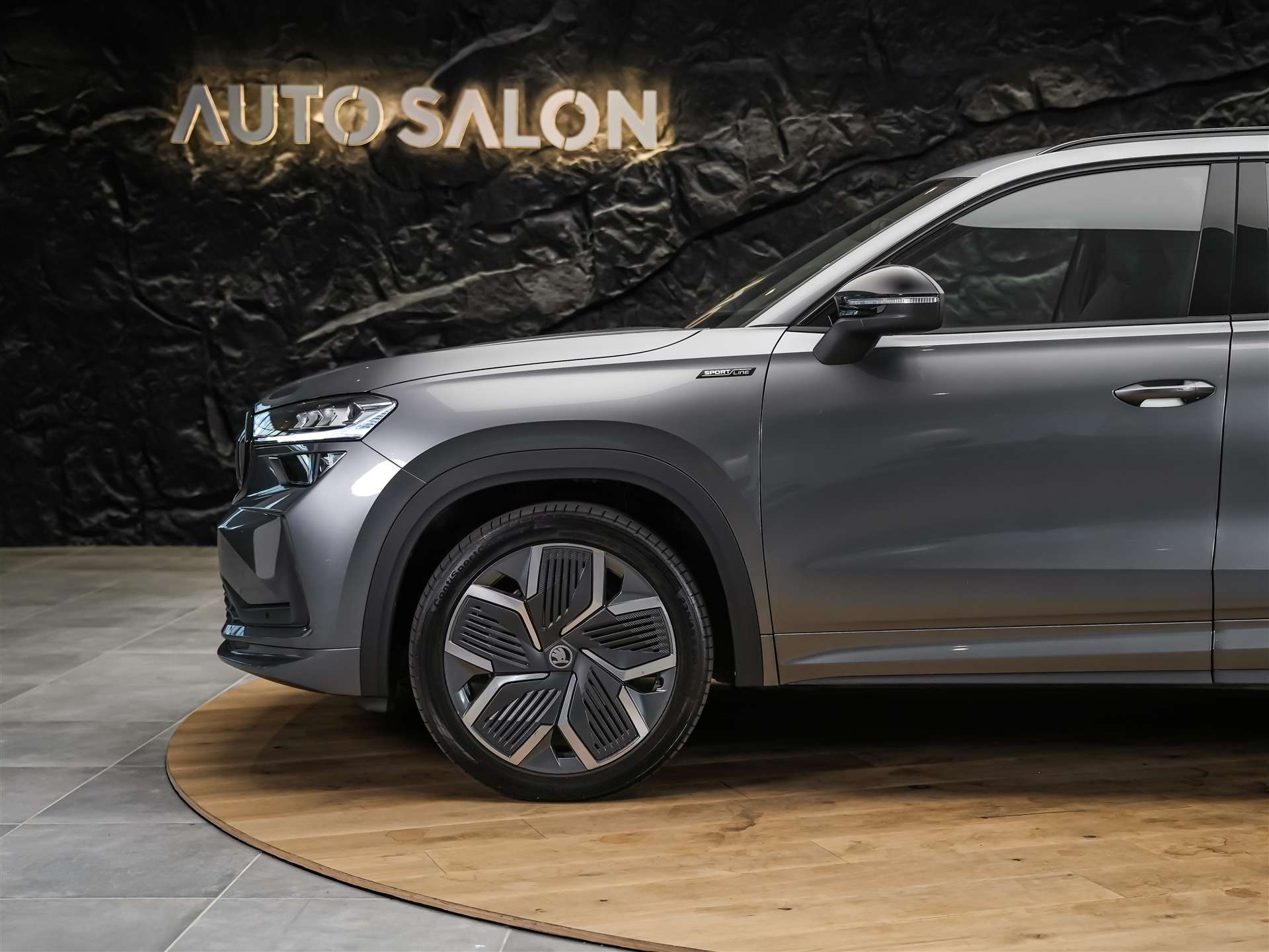 SKODA Kodiaq 2.0 TSI Sportline 4x4 *7 Plätzer*Abstandsregler*Matrix LED Scheinwerfer*-image-16
