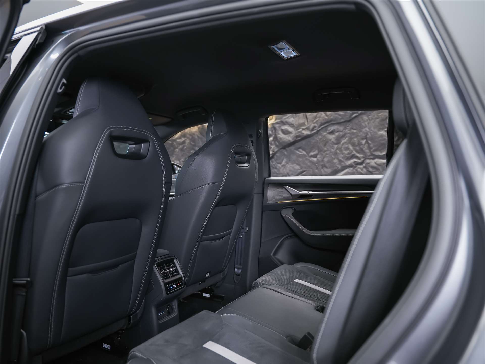 SKODA Kodiaq 2.0 TSI Sportline 4x4 *7 Plätzer*Abstandsregler*Matrix LED Scheinwerfer*-image-10