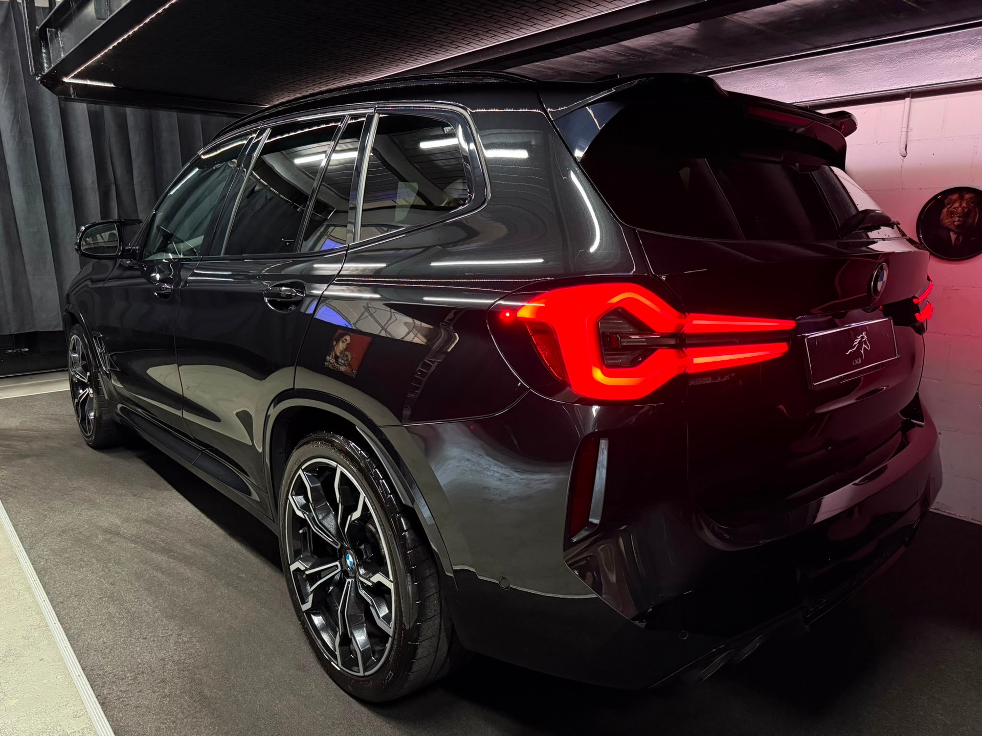 BMW X3 xDrive M Competition Steptronic /Laser / Panoramadach / Carbon / Driving Assistant/ Harman-Kardon / Anhängerkupplung etc..-image-5