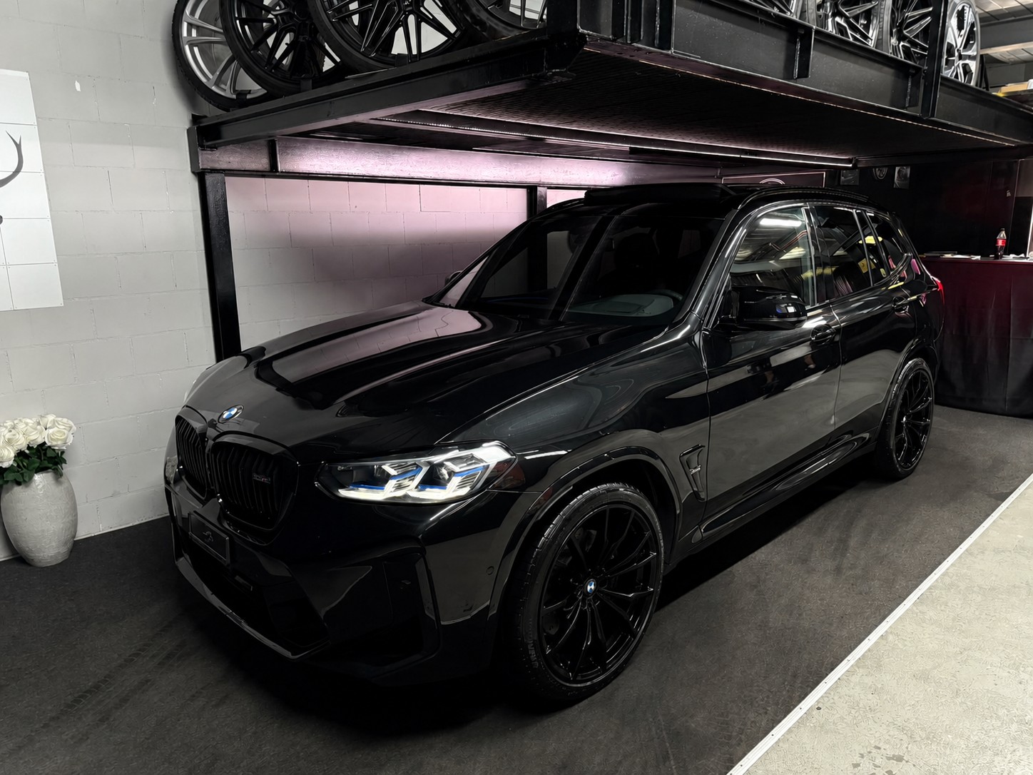 BMW X3 xDrive M Competition Steptronic /Laser / Panoramadach / Carbon / Driving Assistant/ Harman-Kardon / Anhängerkupplung etc..-image-1