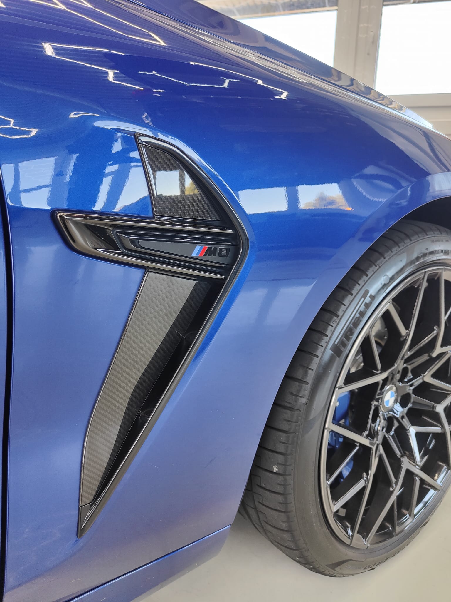 BMW M8 xDrive M Competition Steptronic-image-8