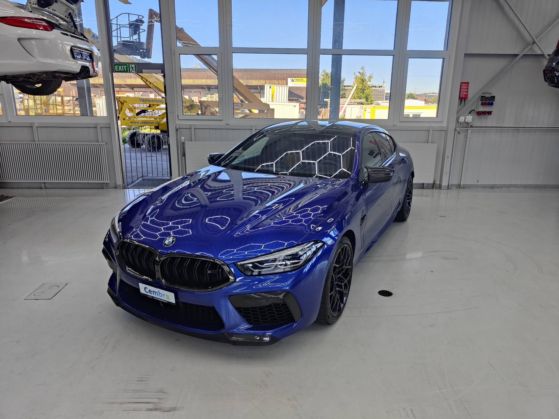 BMW M8 xDrive M Competition Steptronic-image-0