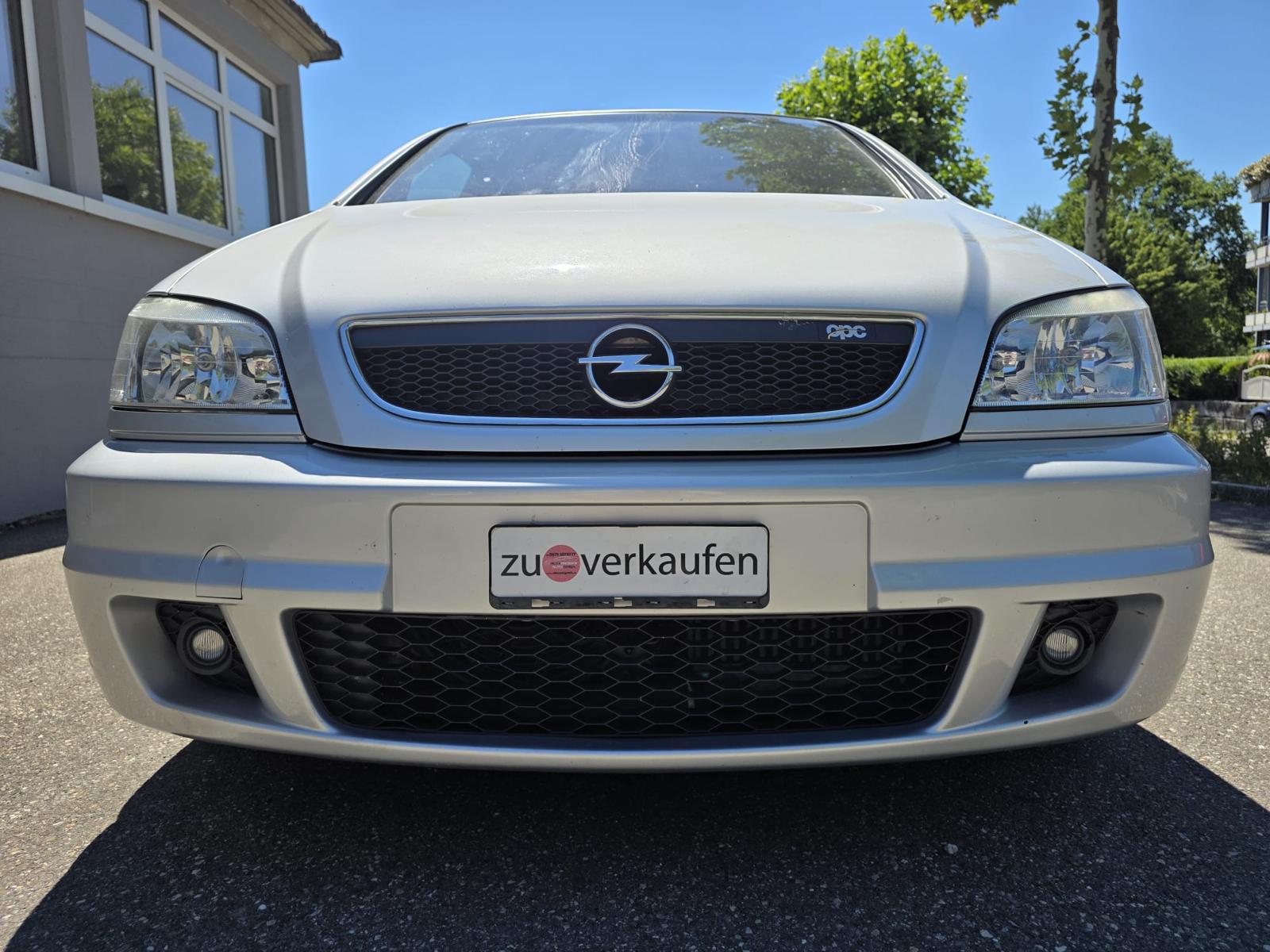 OPEL Zafira 2.0i Turbo OPC-image-1