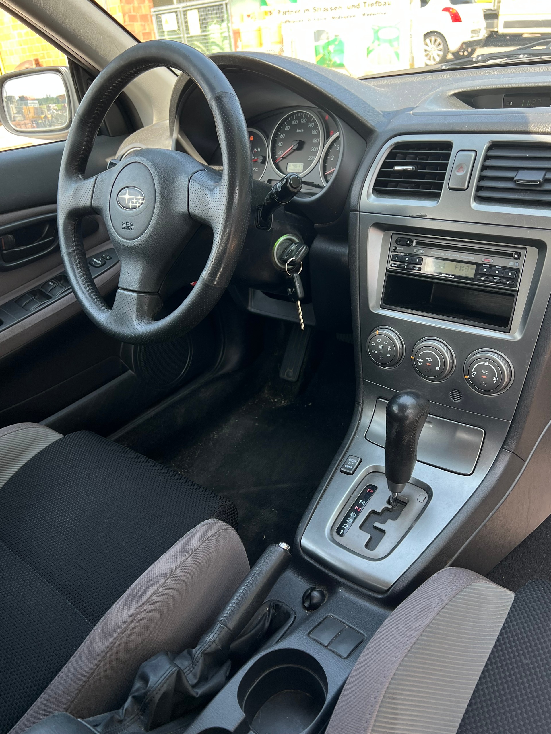 SUBARU Impreza 2.0R-image-8