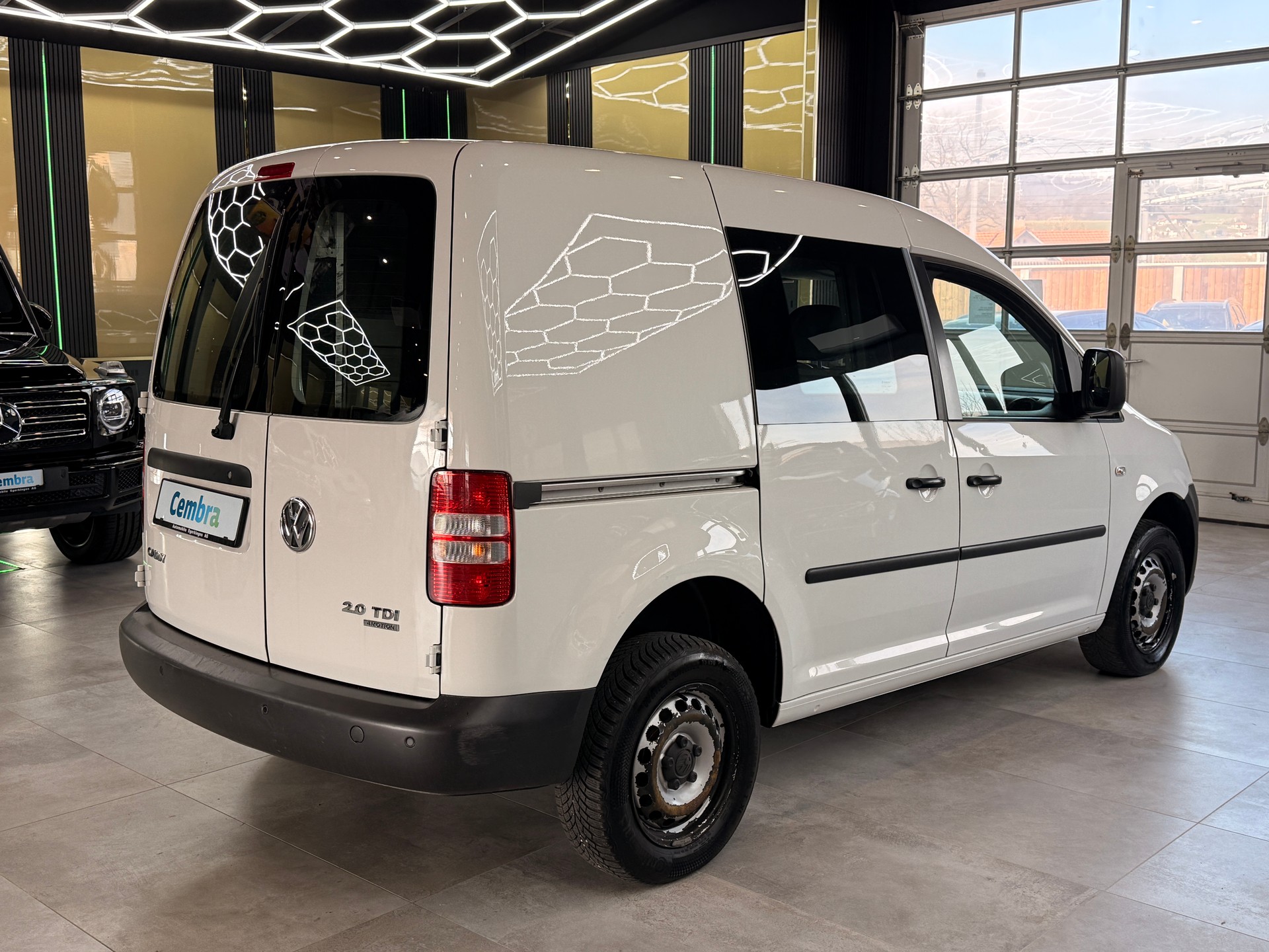 VW Caddy 2.0 TDI 4Motion-image-5