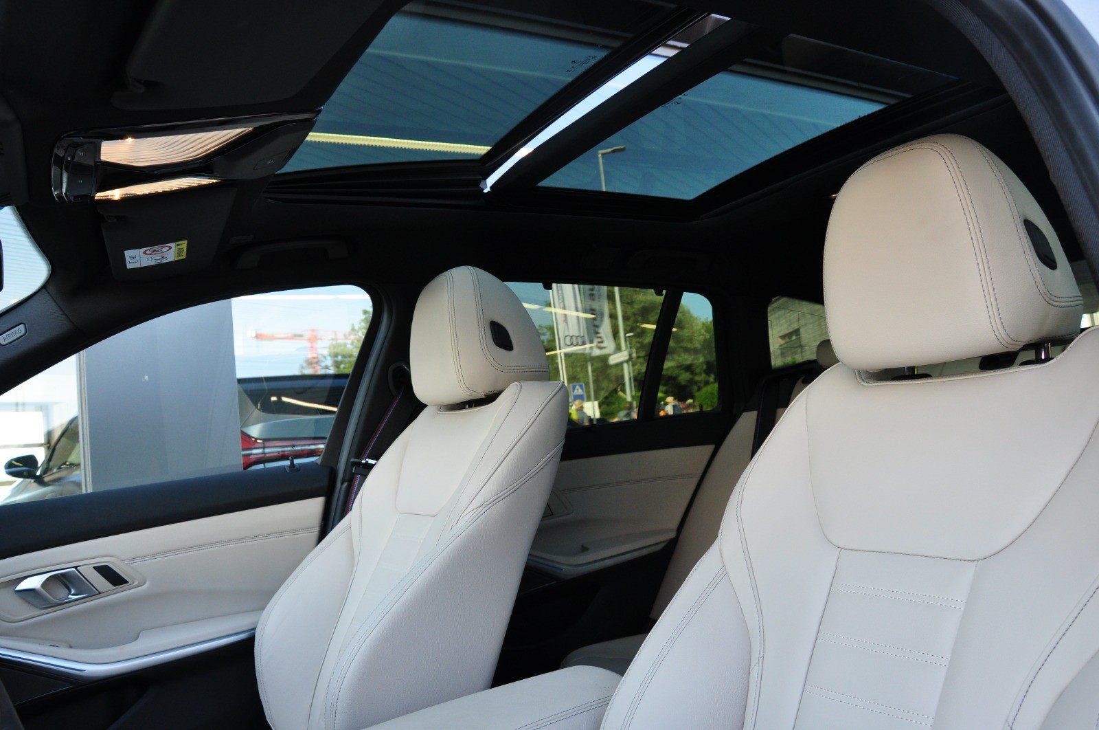 BMW M340i xDrive 48V Touring Steptronic M Sport Pro ** 4JAHRE WERKSGARANTIE**-image-9