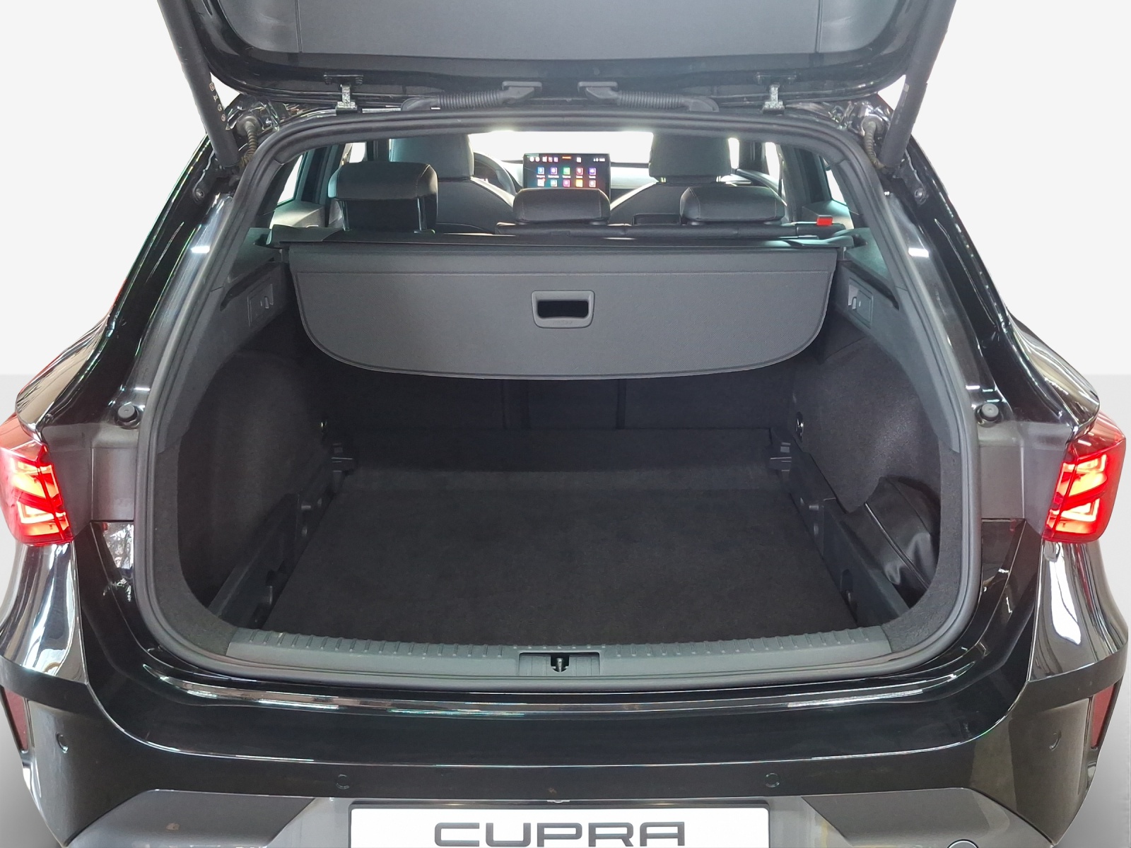 CUPRA LEON ST 1.5 eTSI DSG-image-12