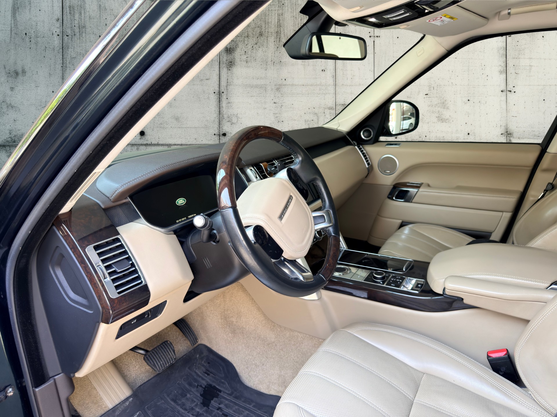 LAND ROVER Range Rover 4.4 SDV8 Vogue Automatic-image-8