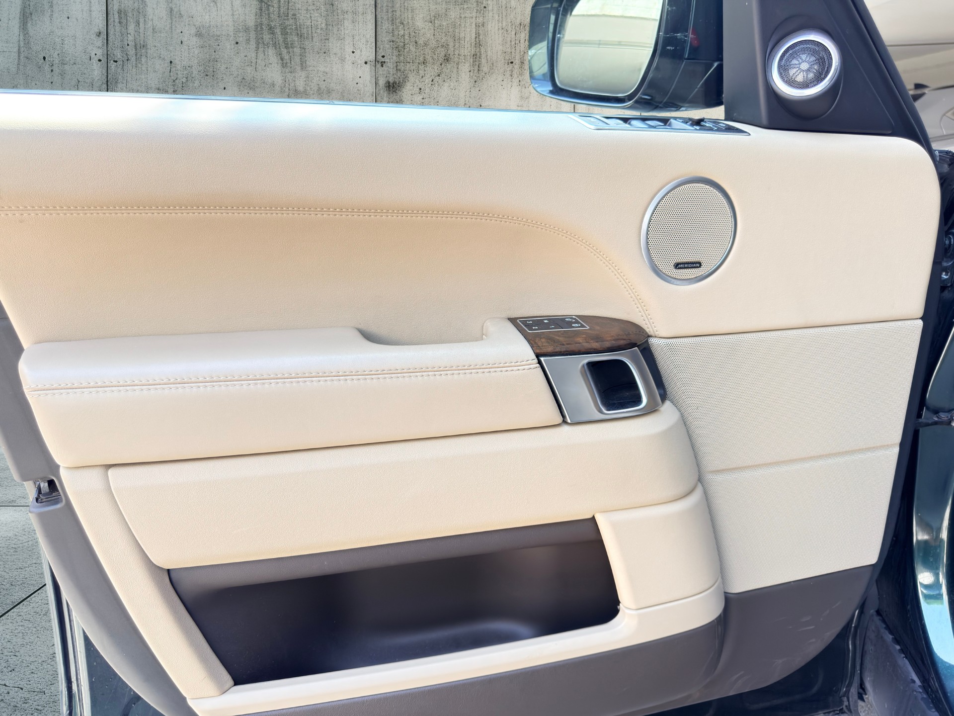 LAND ROVER Range Rover 4.4 SDV8 Vogue Automatic-image-13