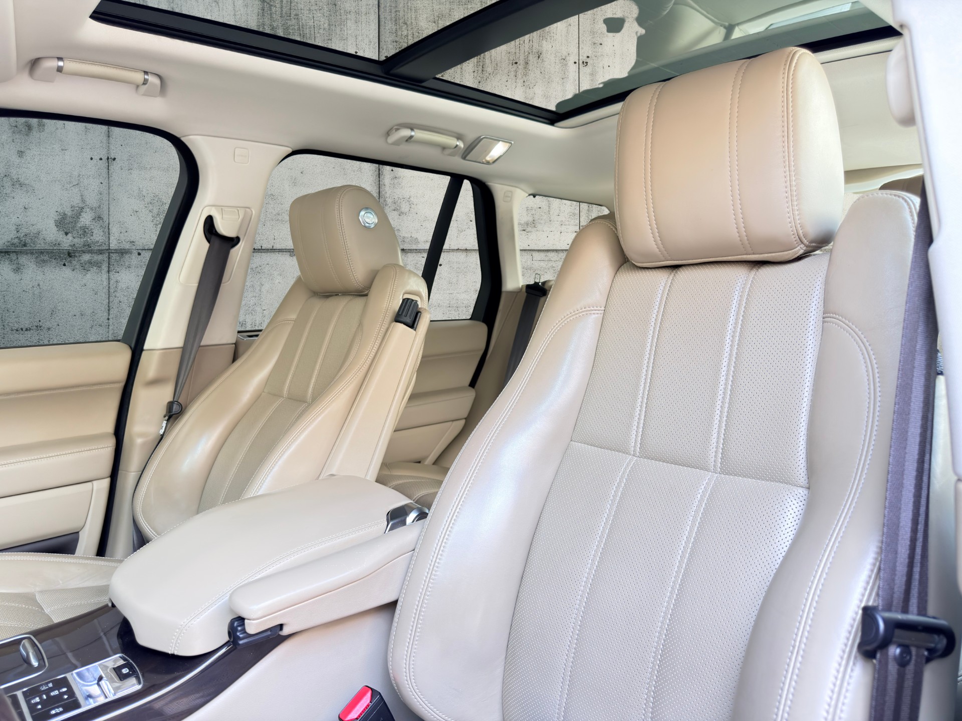 LAND ROVER Range Rover 4.4 SDV8 Vogue Automatic-image-11