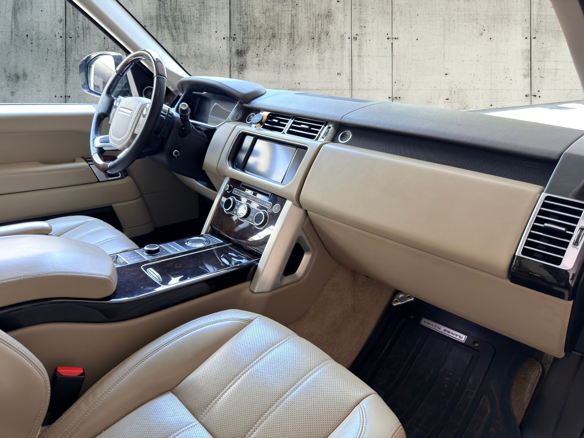 LAND ROVER Range Rover 4.4 SDV8 Vogue Automatic-image-12