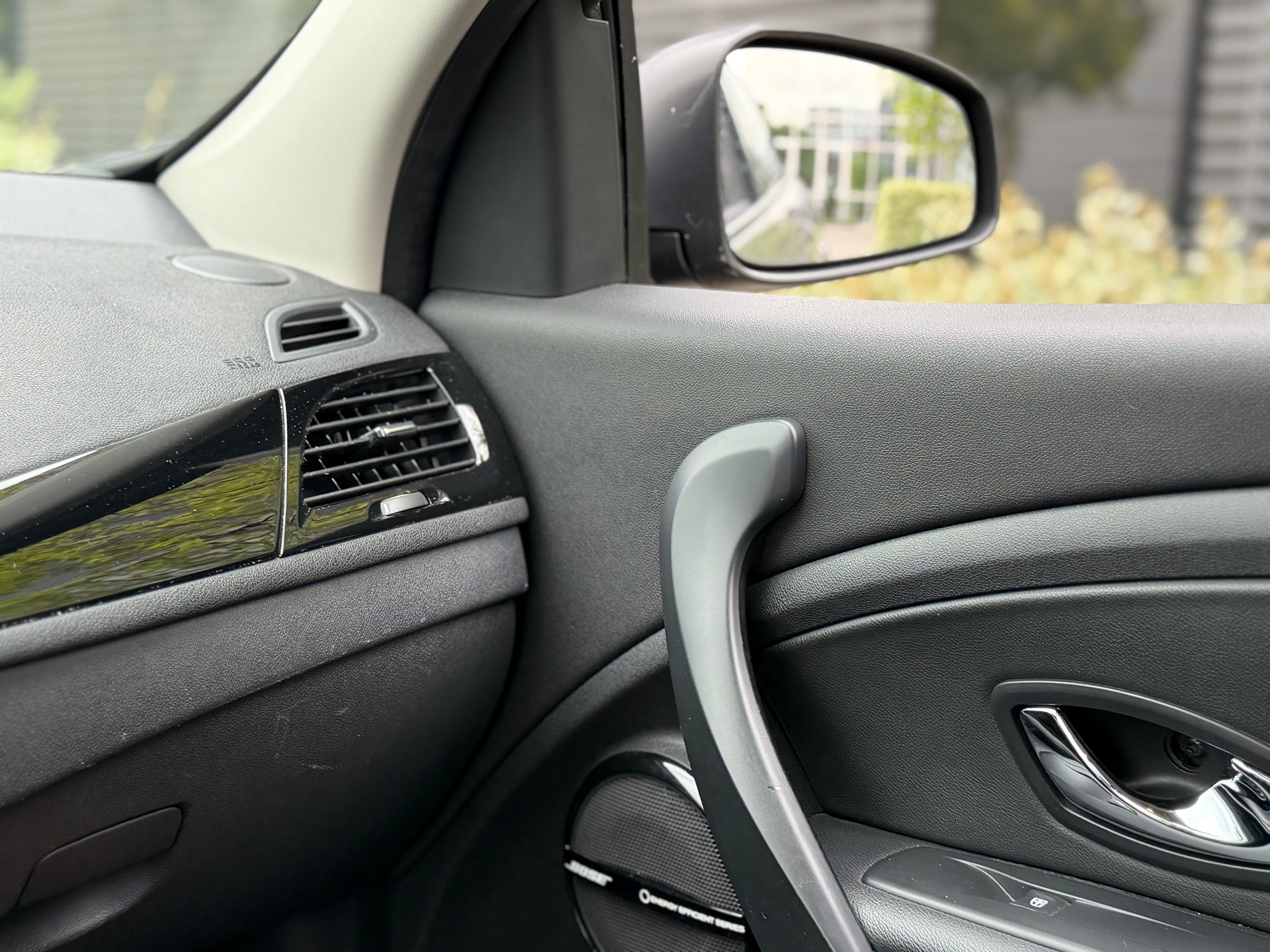 RENAULT Mégane Grandtour 1.5 dCi Bose EDC-image-11
