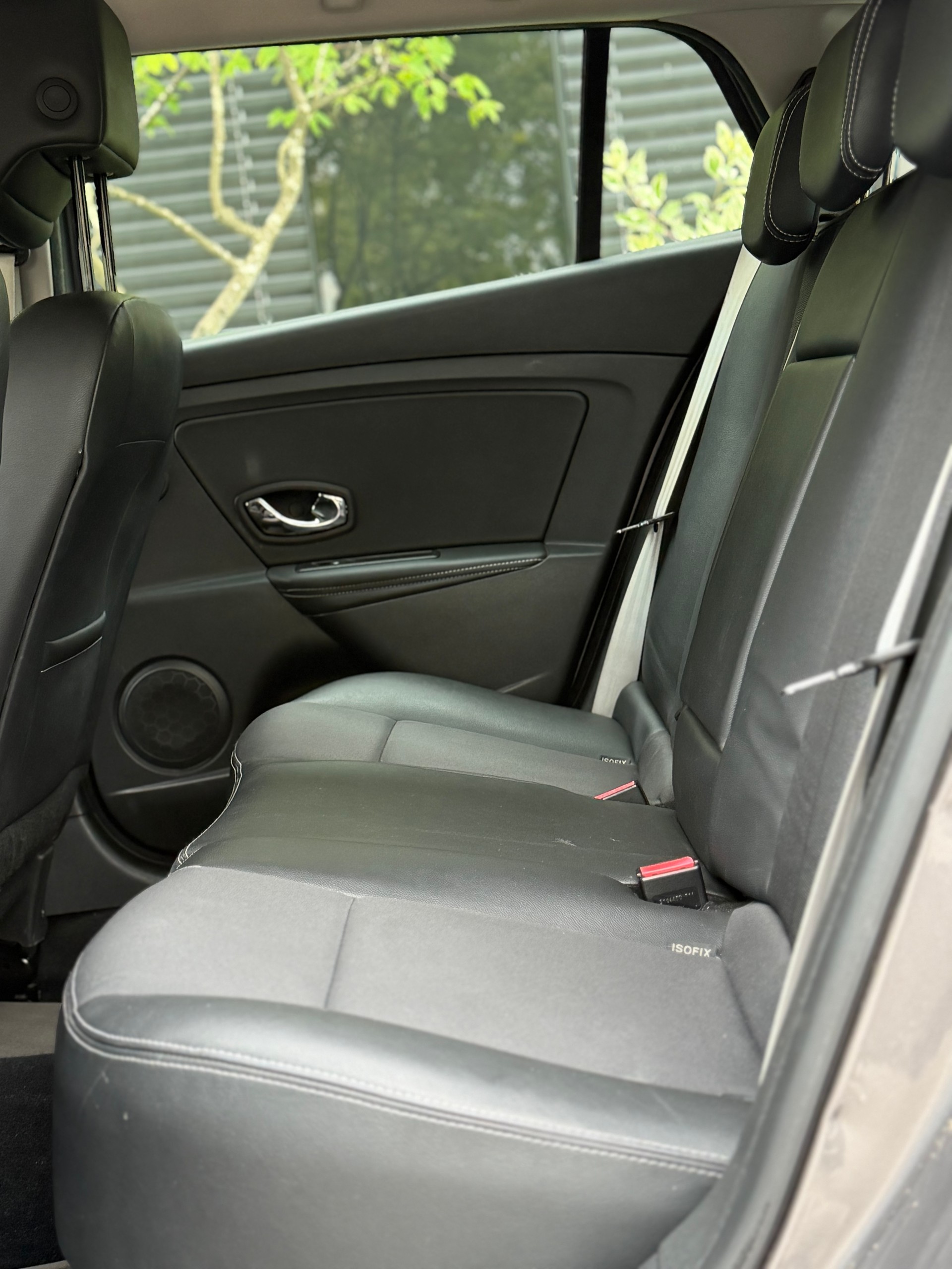 RENAULT Mégane Grandtour 1.5 dCi Bose EDC-image-7