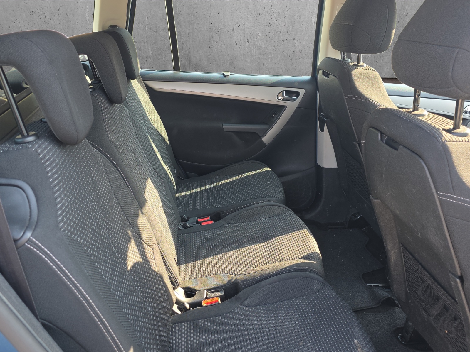 CITROEN Grand C4 Picasso 1.6 HDI 16V Séduction EGS6-image-12