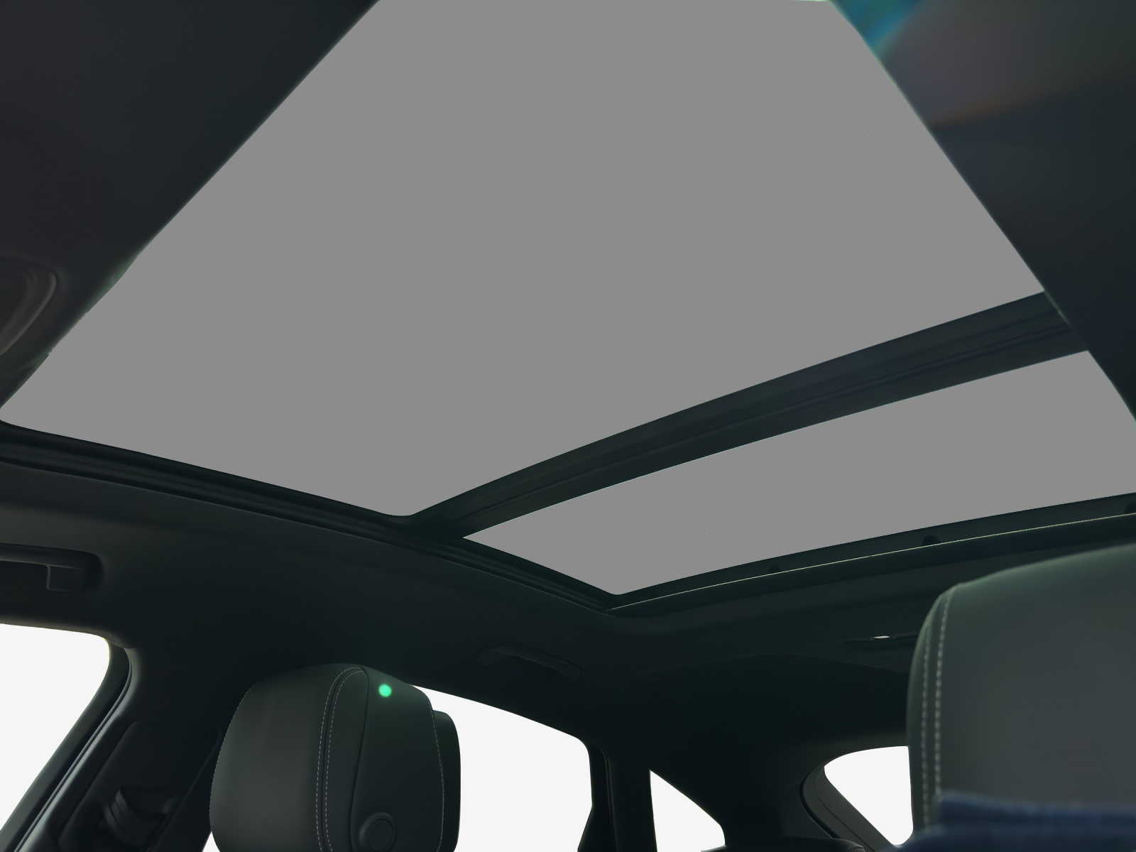 AUDI e-tron 55 Sportback S Line quattro-image-15